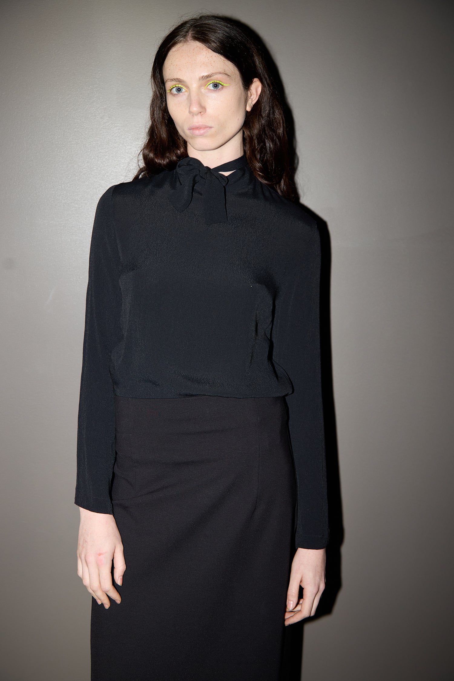 CHORUS IN NEGATIVE, AW26