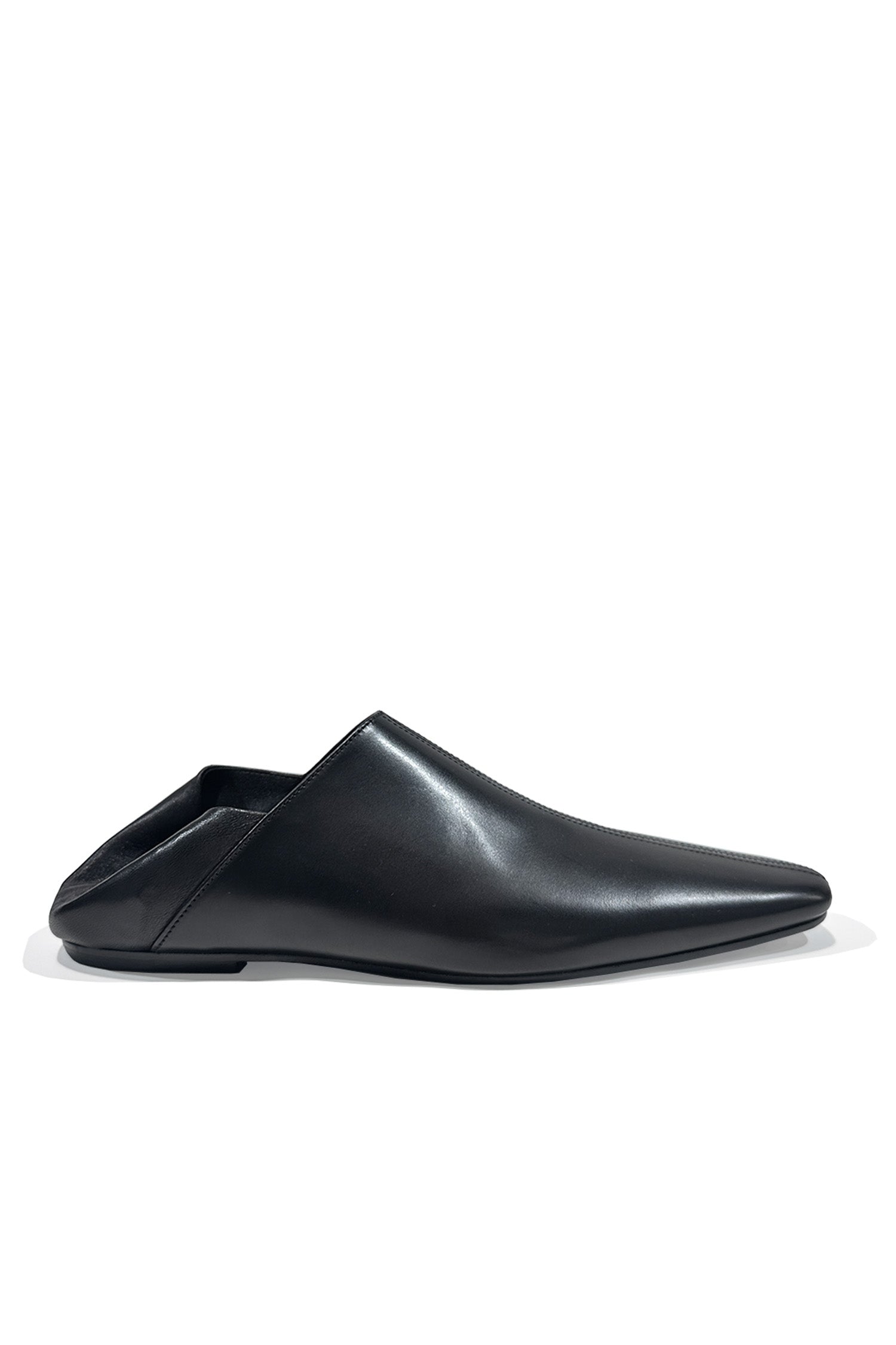 LEATHER SLIP-ON LOAFER IN BLACK, SS25