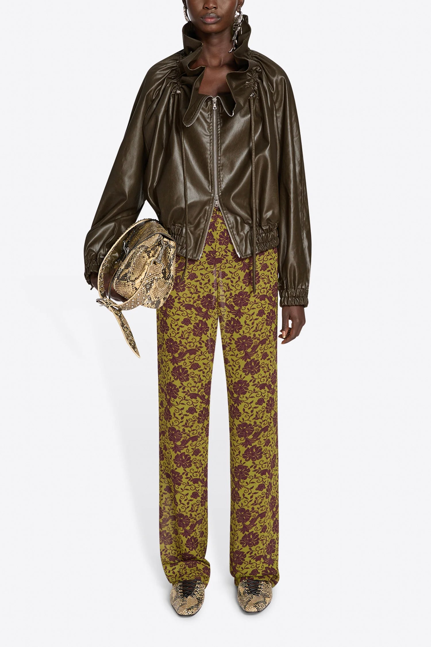 PACHAS TROUSER IN OLIVE PRINT, SS25
