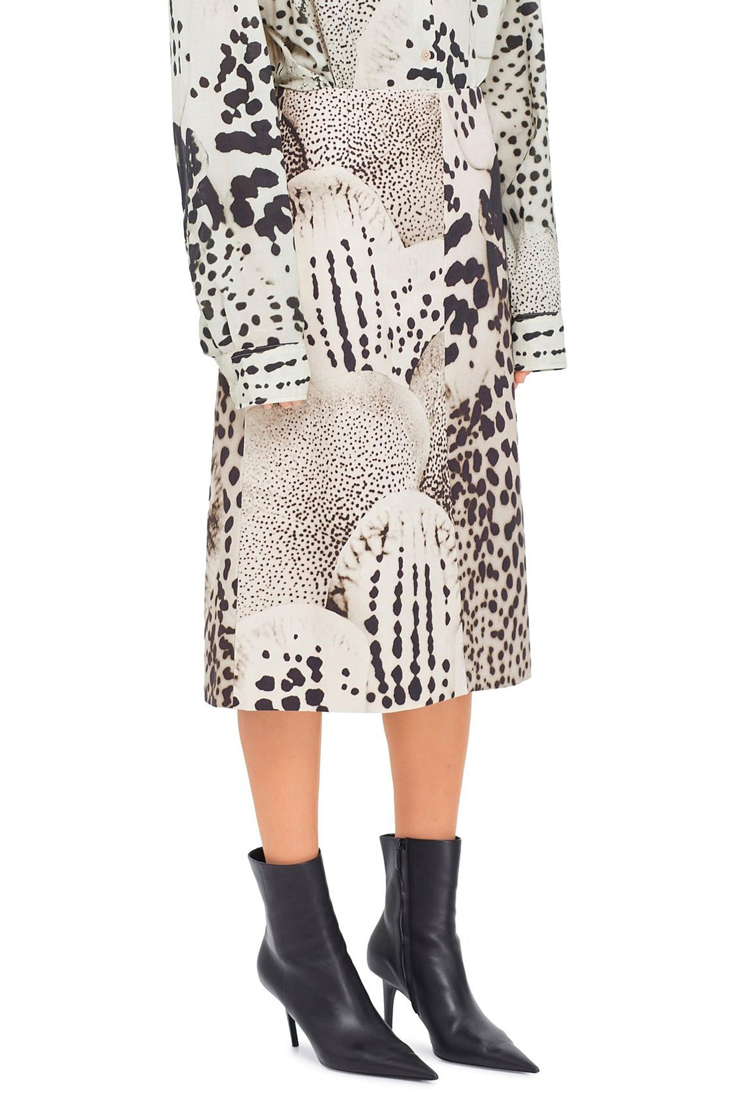 SHERA BIS SKIRT IN BLACK ORCHID, SS25