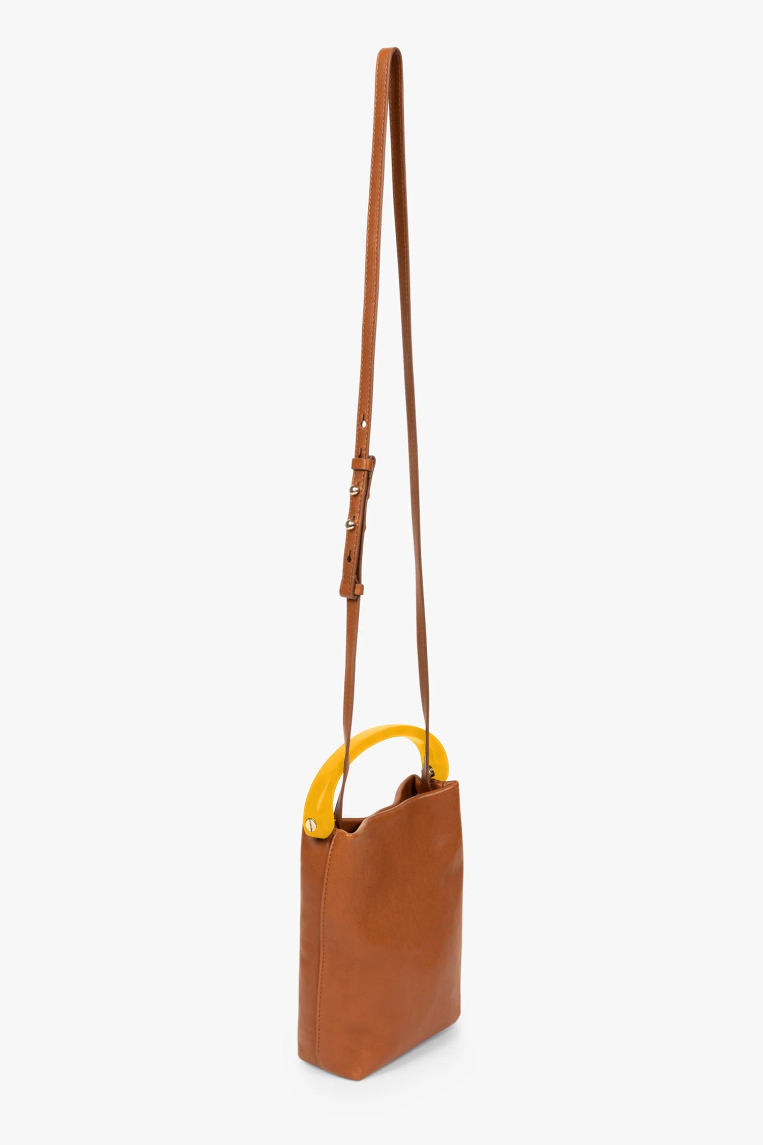 CRISP MICRO LEATHER BAG IN TAN, SS26