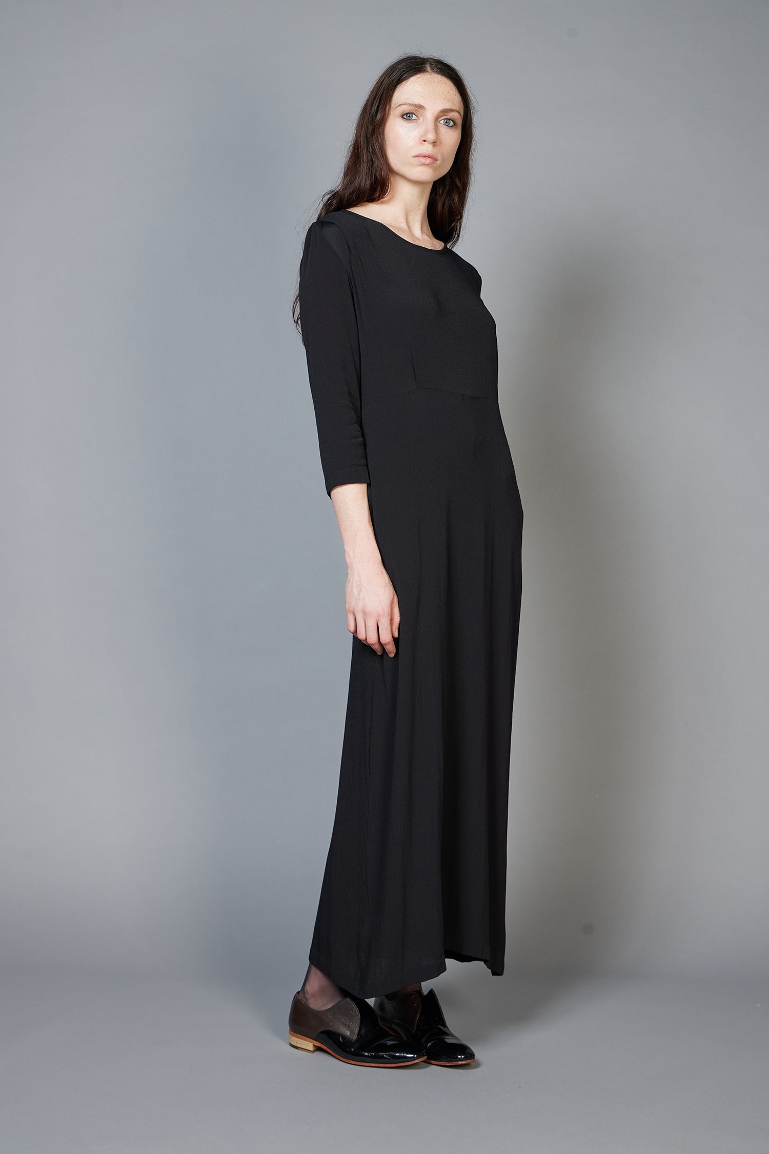 DEMURE IN NEGATIVE, AW26