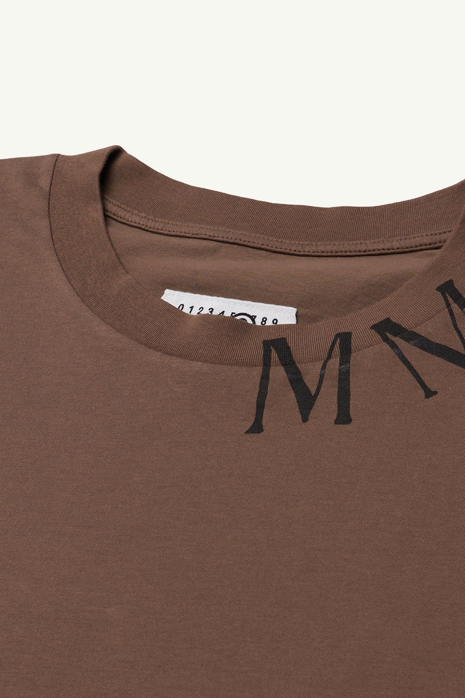 NUMERIC LONG SLEEVE T IN BROWN, SS25