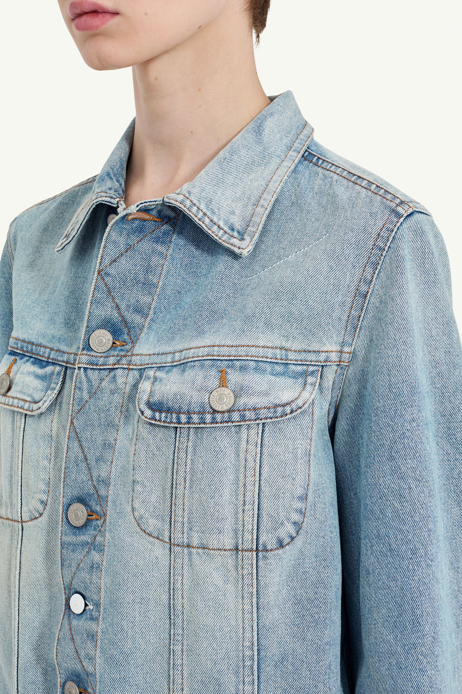 SPLIT BACK DENIM JACKET IN LIGHT BLUE, SS25