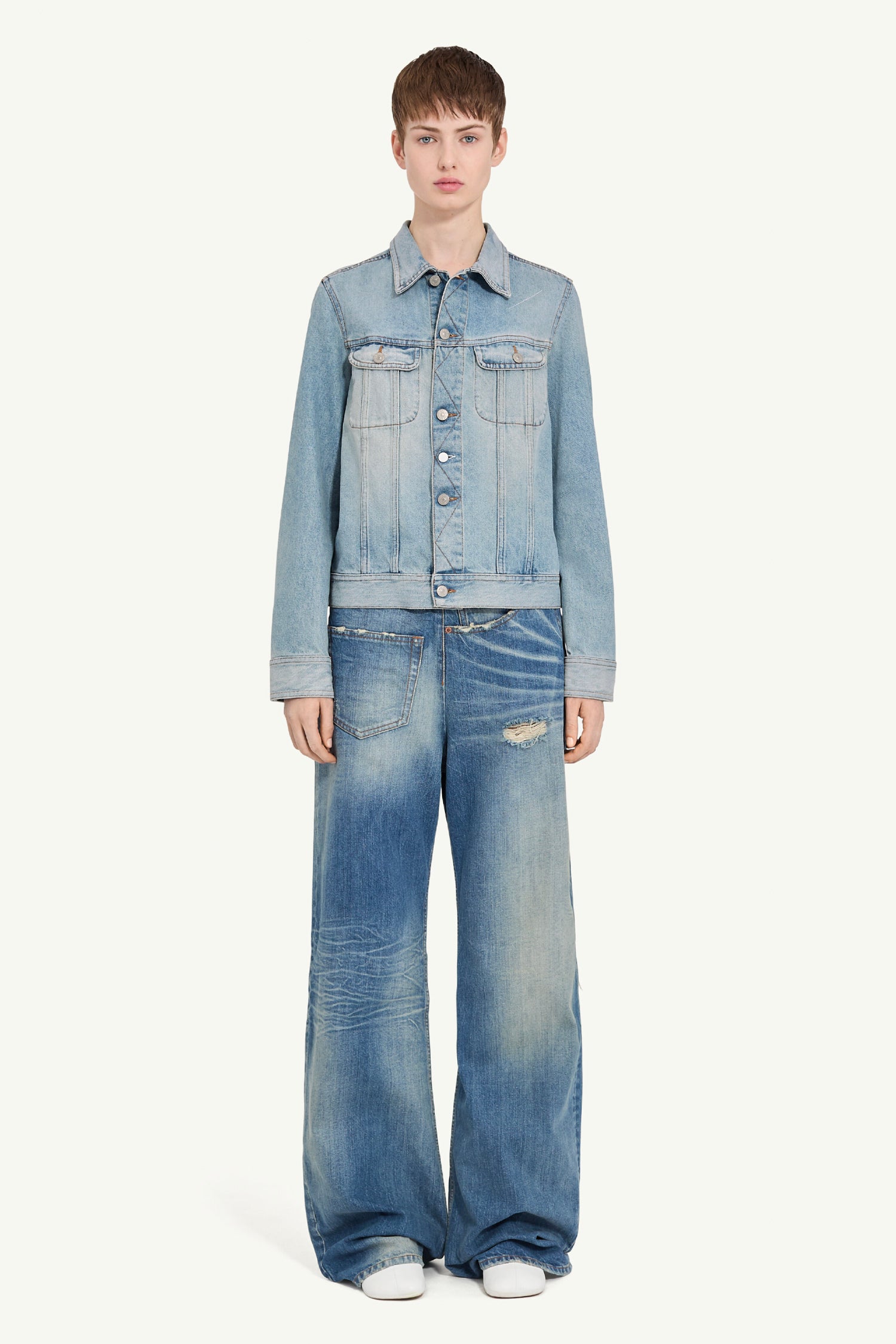 SPLIT BACK DENIM JACKET IN LIGHT BLUE, SS25