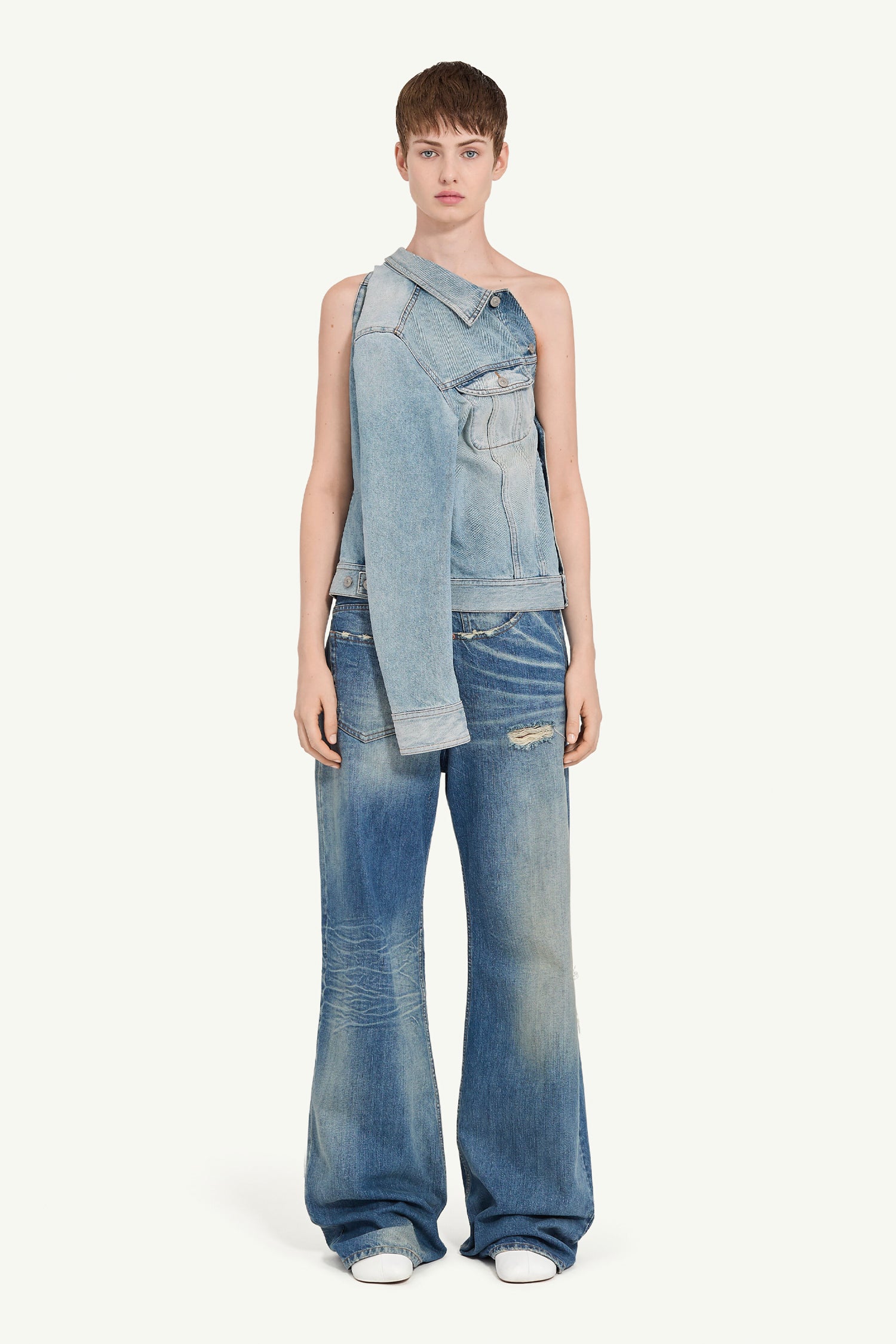 SPLIT BACK DENIM JACKET IN LIGHT BLUE, SS25