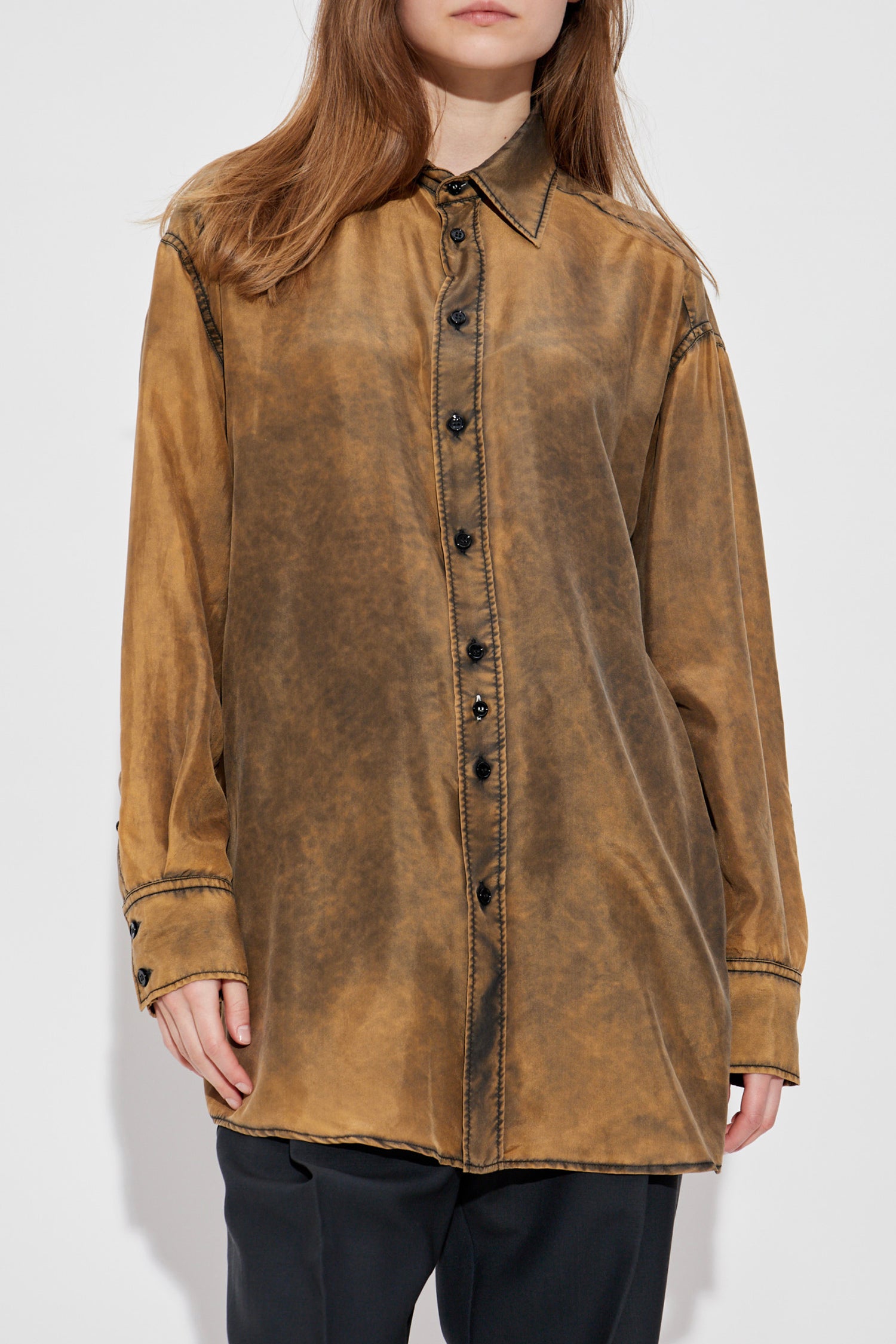 SPLIT BACK SHIRT IN KHAKI, SS25