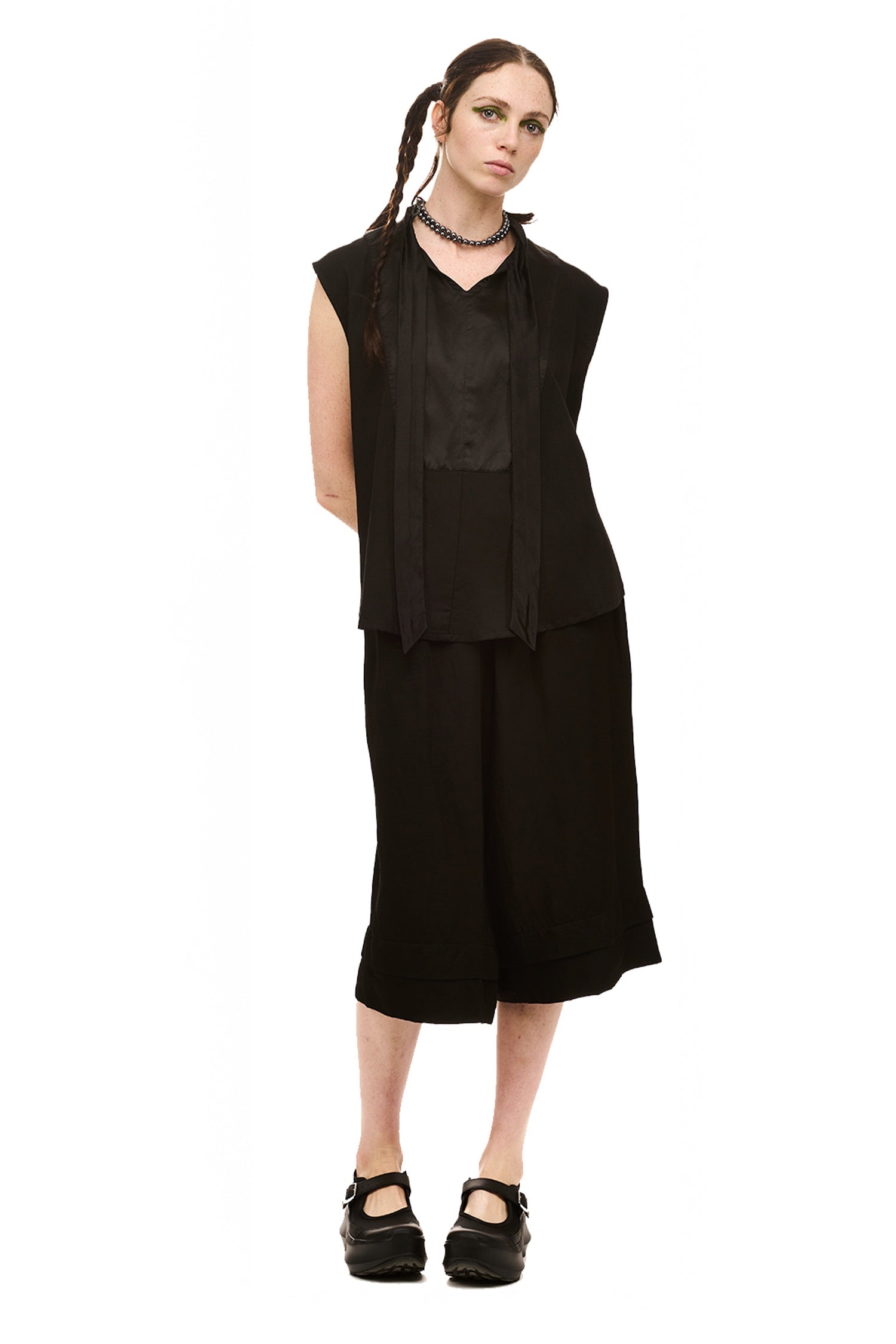 JOURNEY SHORT IN BLACK, SS26