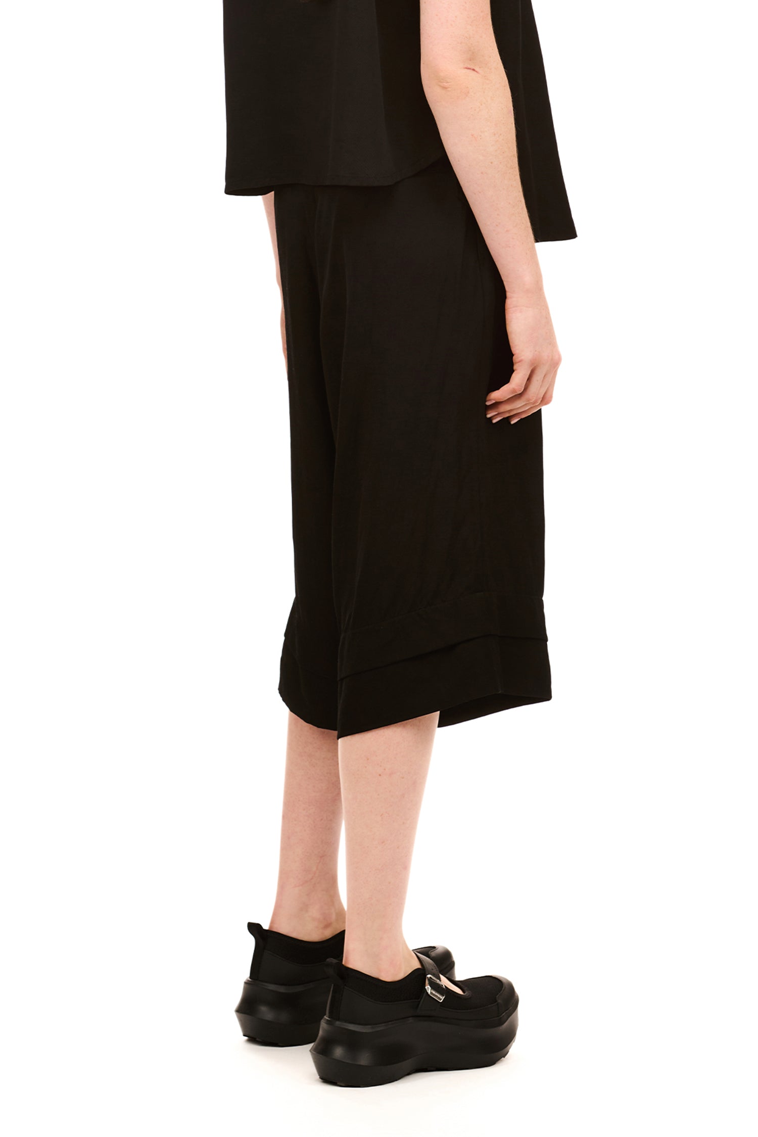 JOURNEY SHORT IN BLACK, SS26