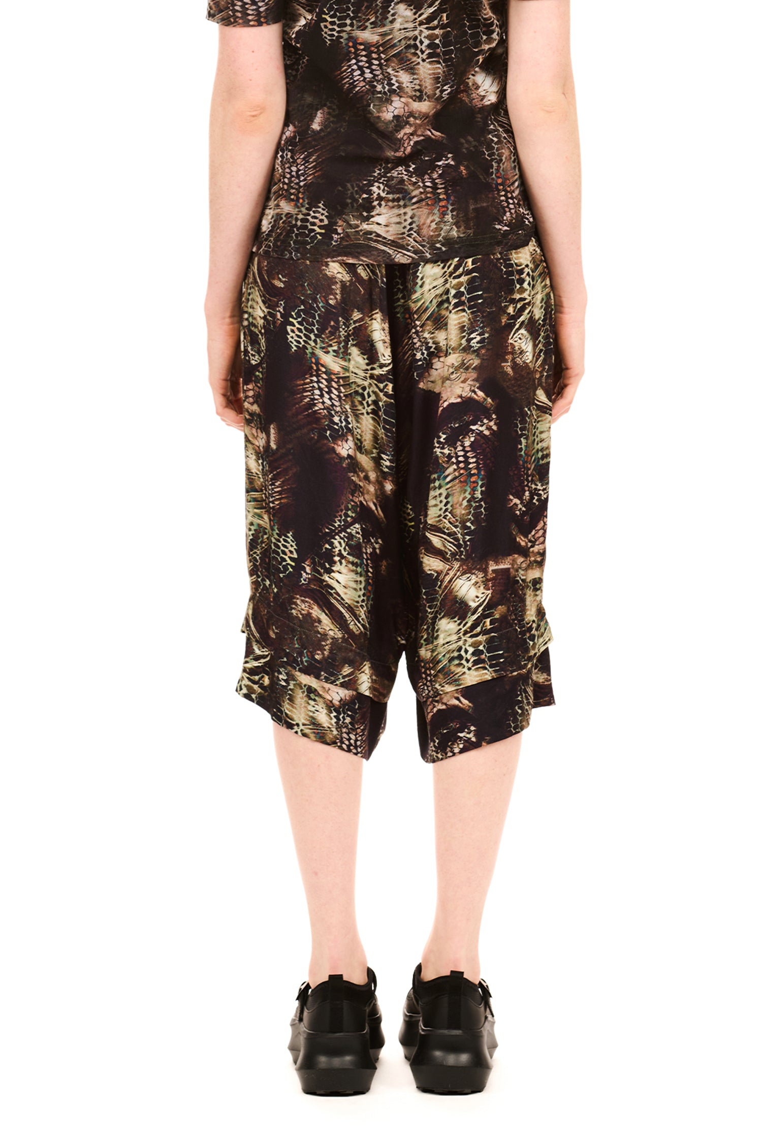 JOURNEY SHORT IN PERSEUS PRINT, SS26