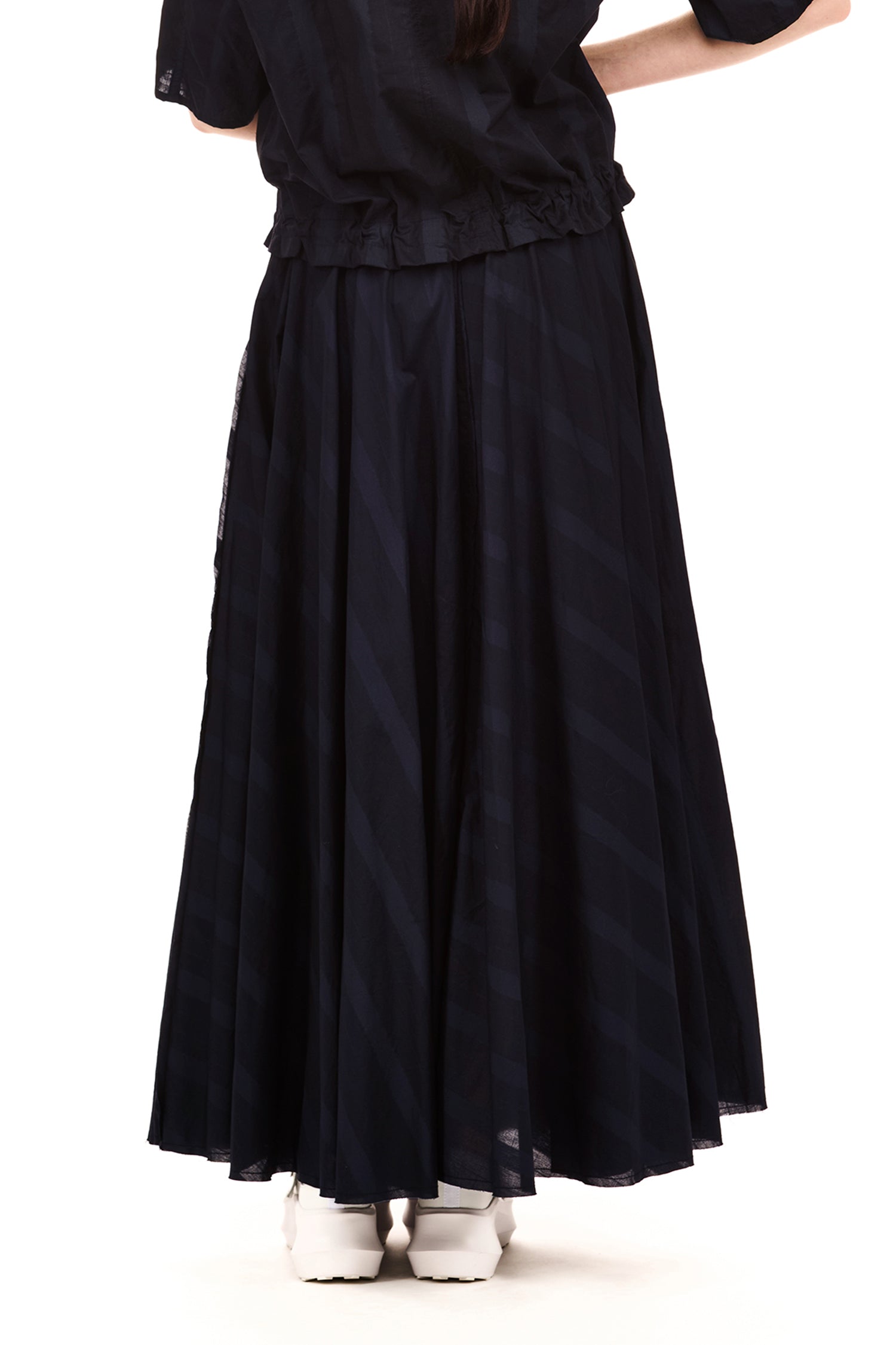 SAGA SKIRT IN MIDNIGHT, SS26