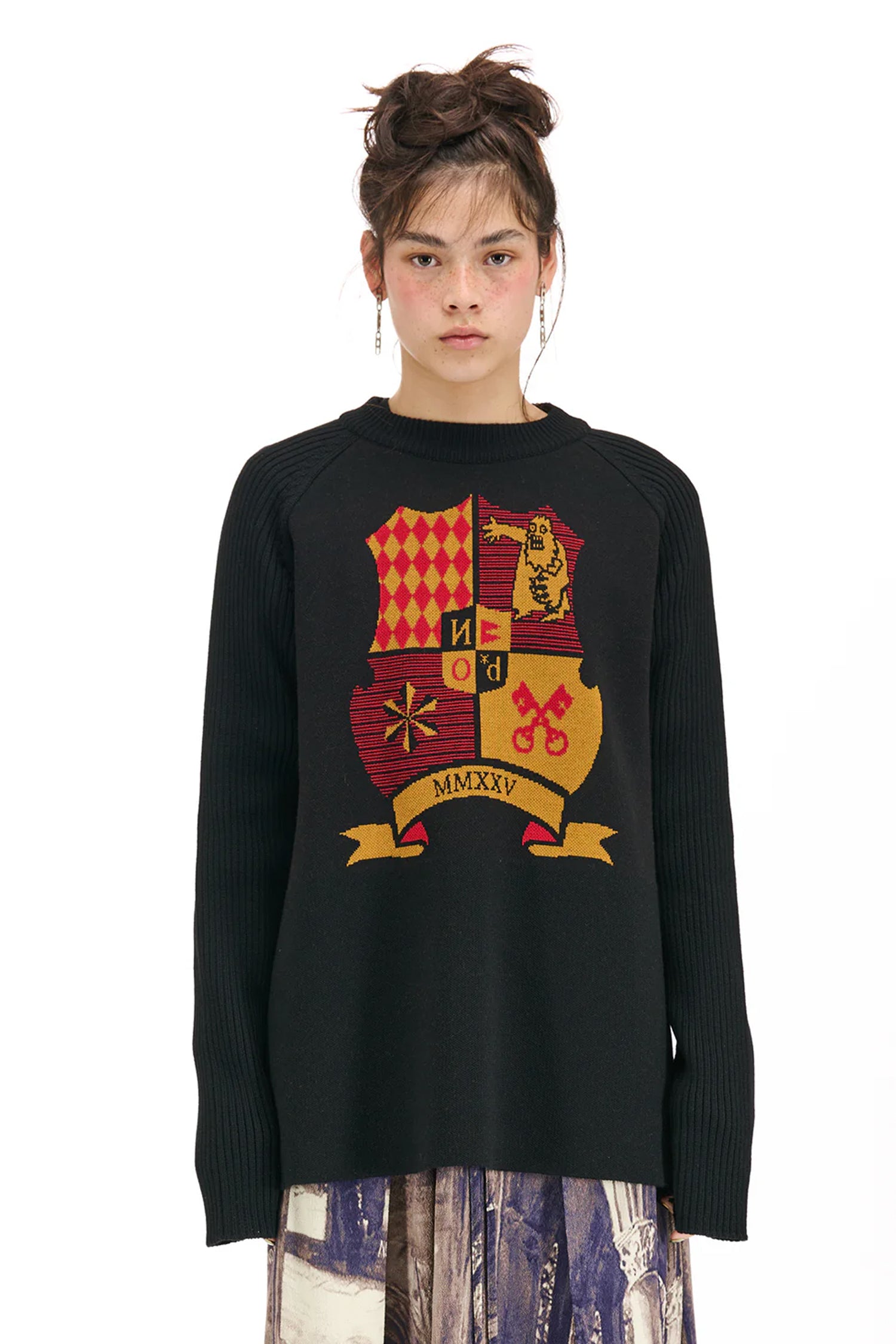 HOUSE SWEATER IN BLACK, W25