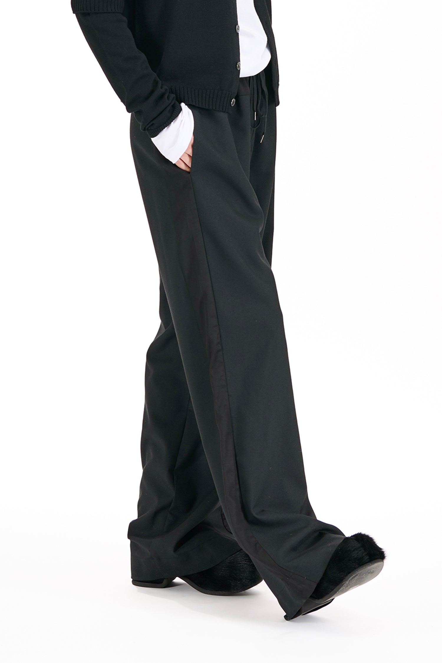 STROLLER PANT IN BLACK, W25