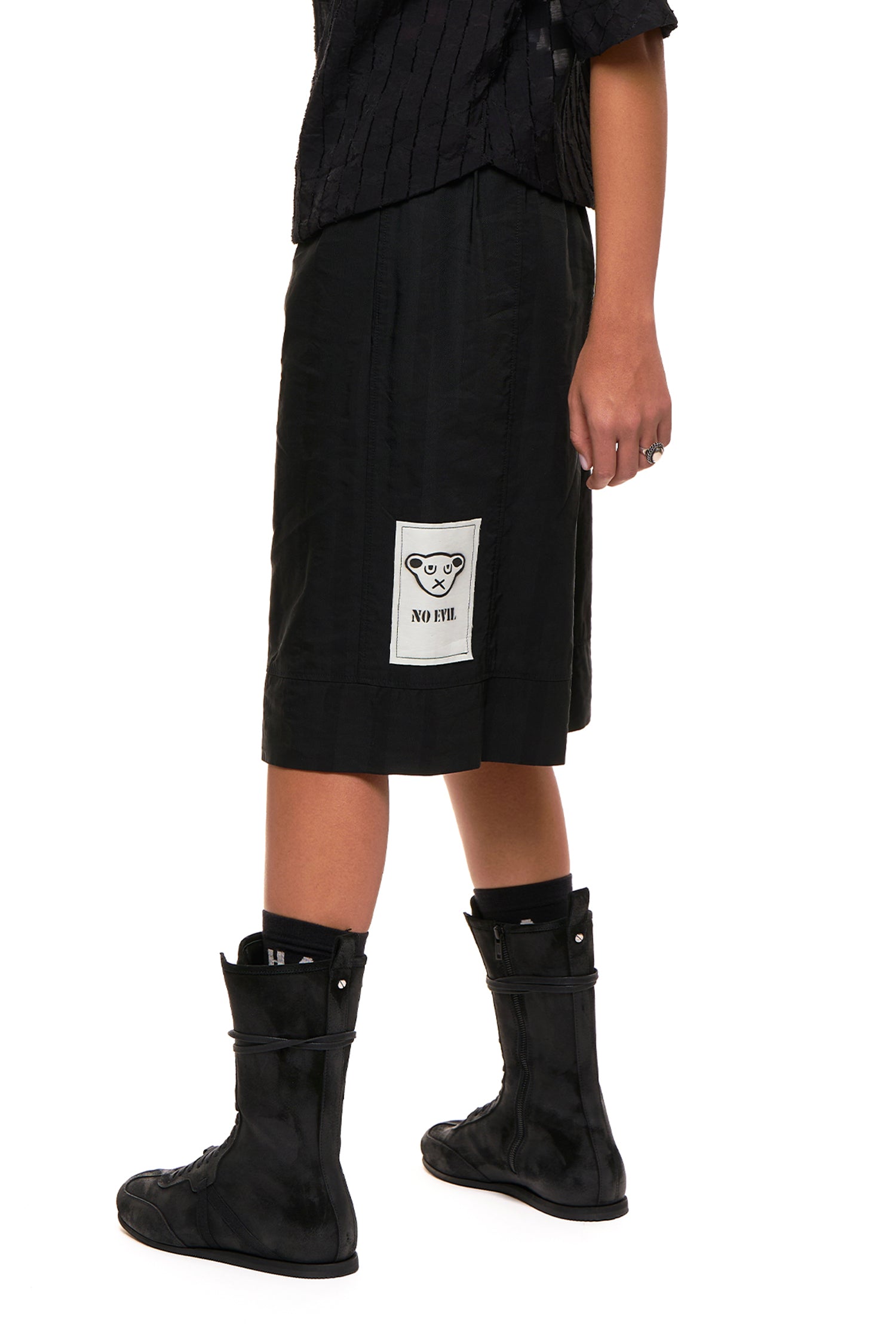 RINGSIDE SHORT IN BLACK, SS27