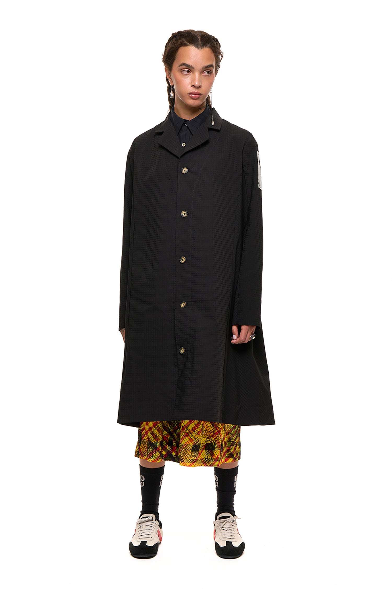 SWING COAT IN BLACK, SS27