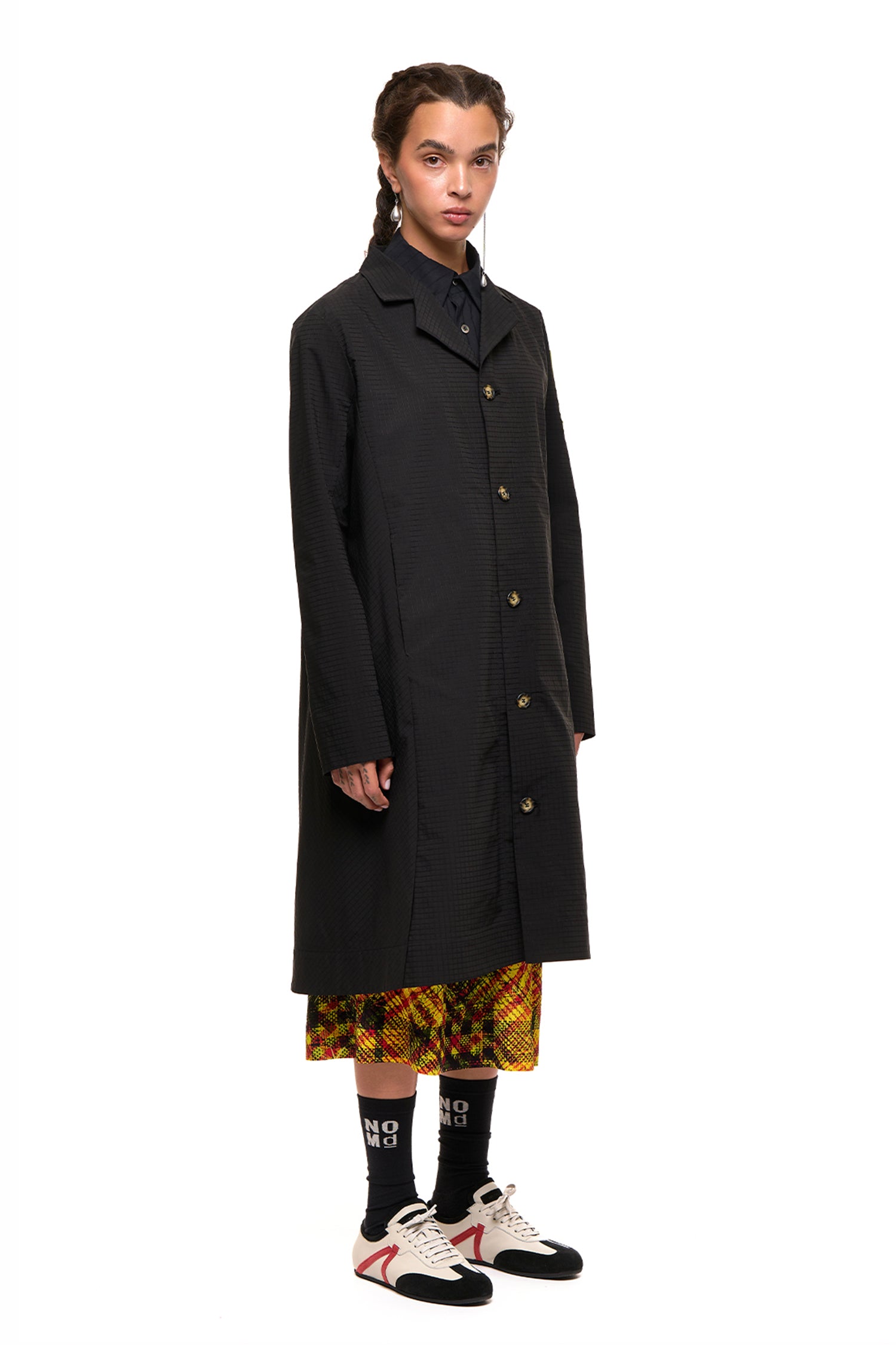 SWING COAT IN BLACK, SS27
