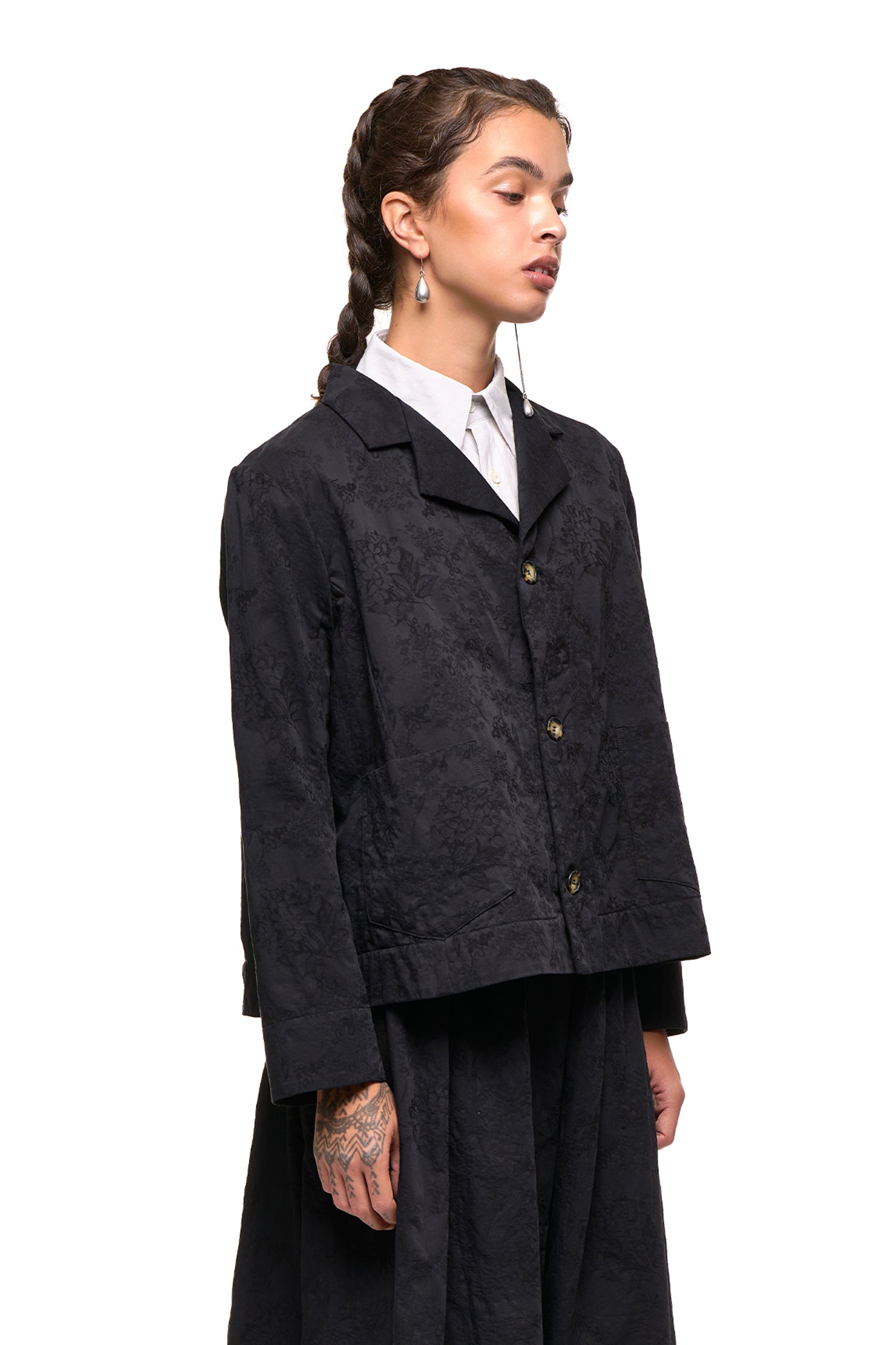 SWING JACKET IN BLACK, SS27