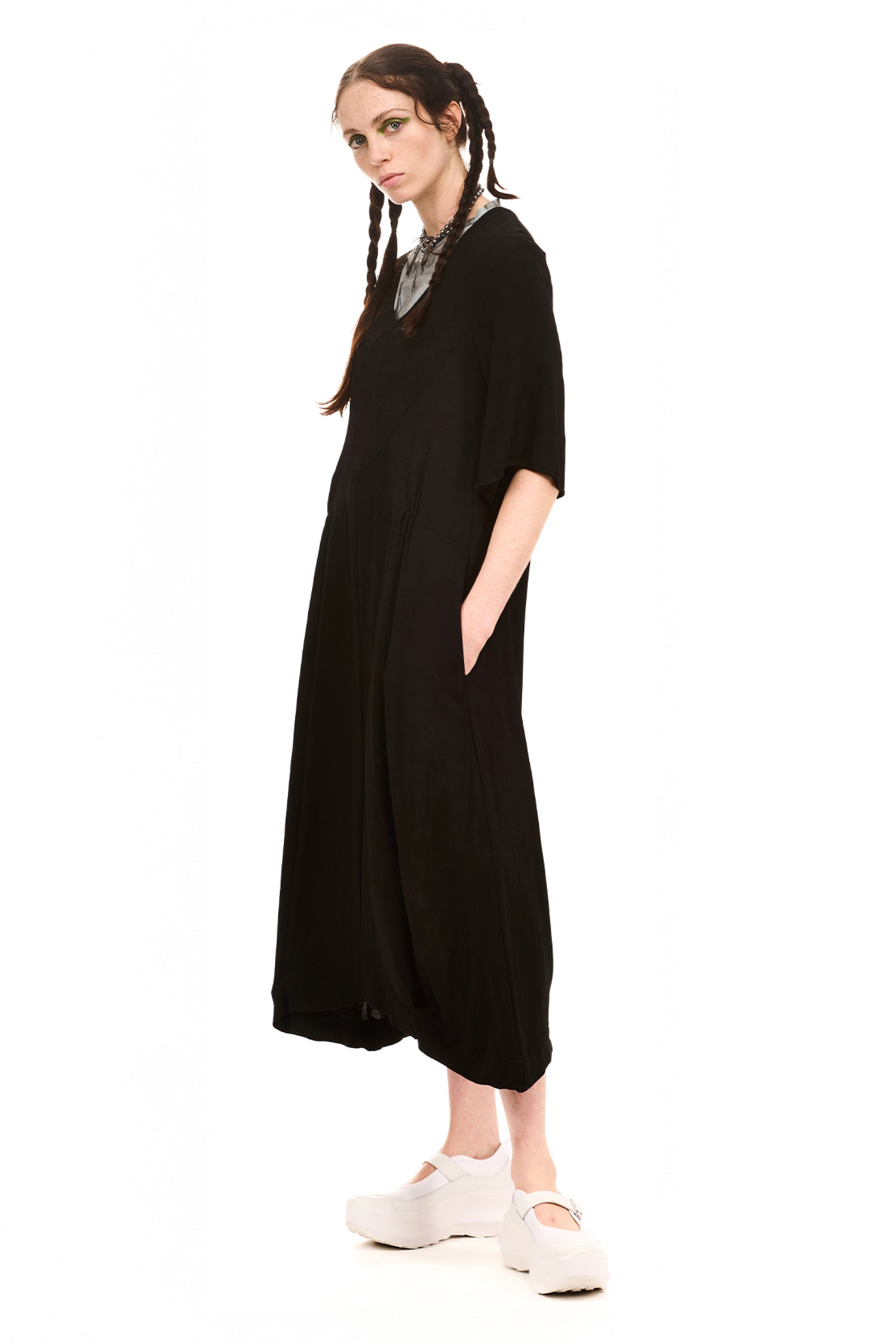 CLASSIC DRESS IN BLACK, SS26
