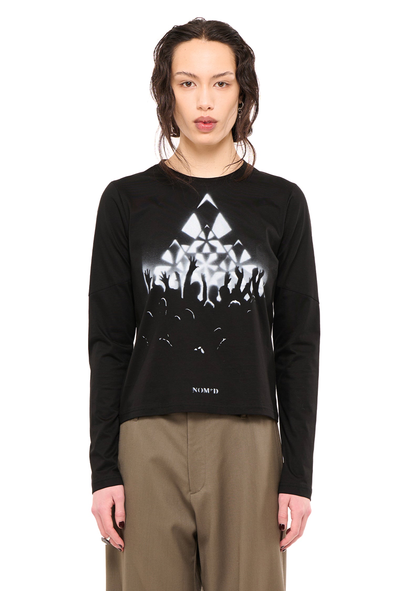 BASE LONG SLEEVE IN WHITE FANS STENCIL, AW26