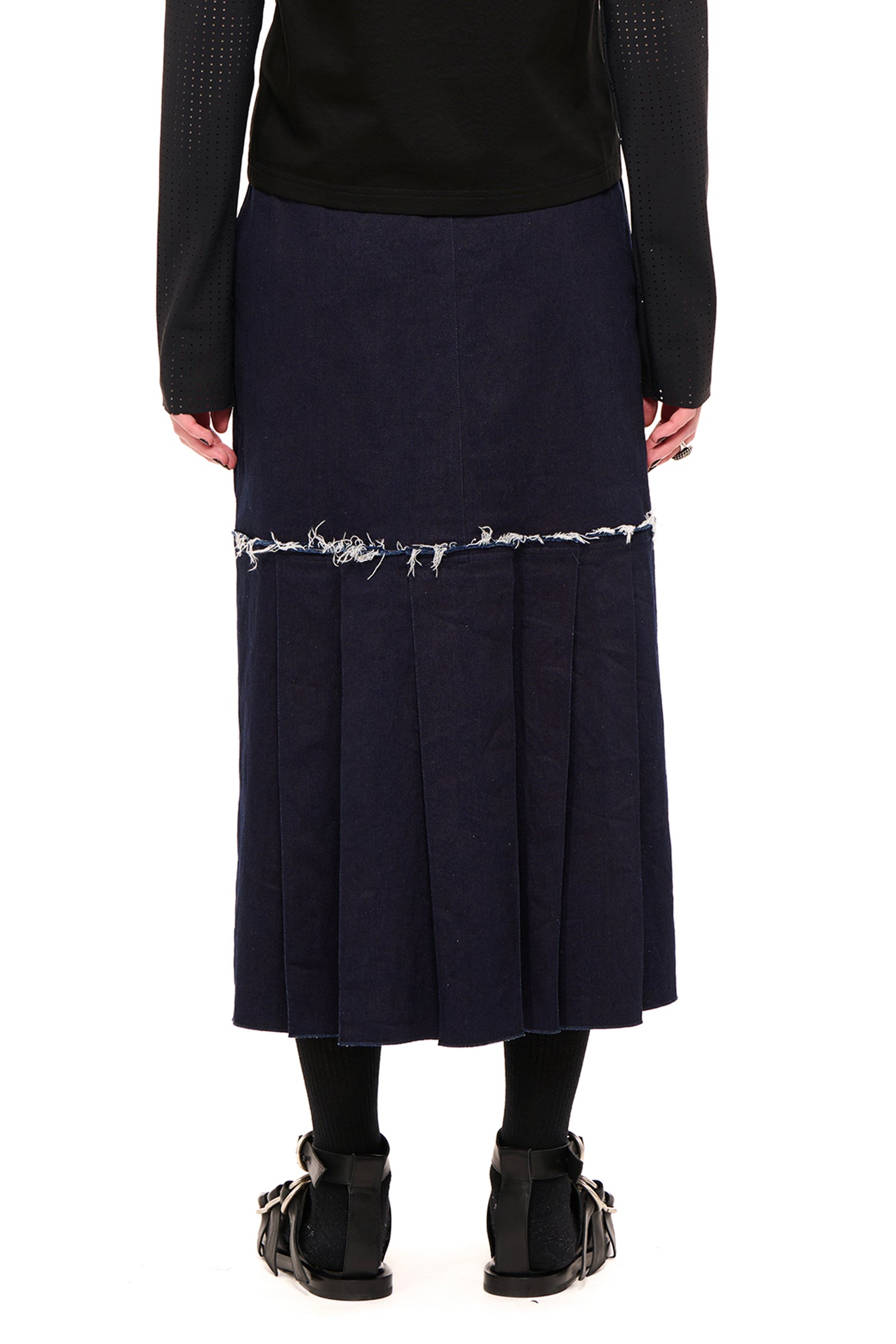 TURNTABLE SKIRT IN INDIGO, AW26