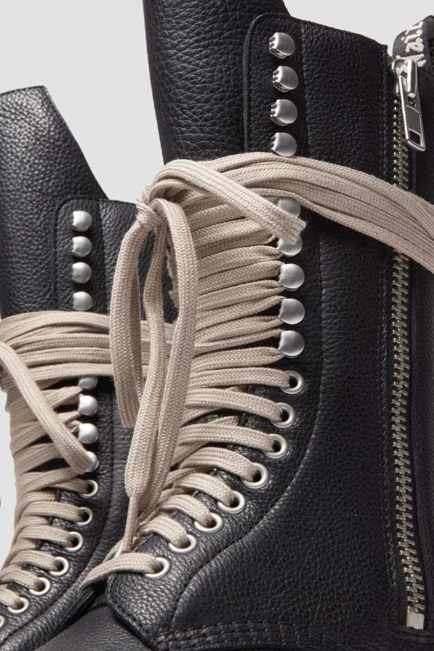 RICK OWENS X DR MARTENS DMXL 1918 IN BLACK