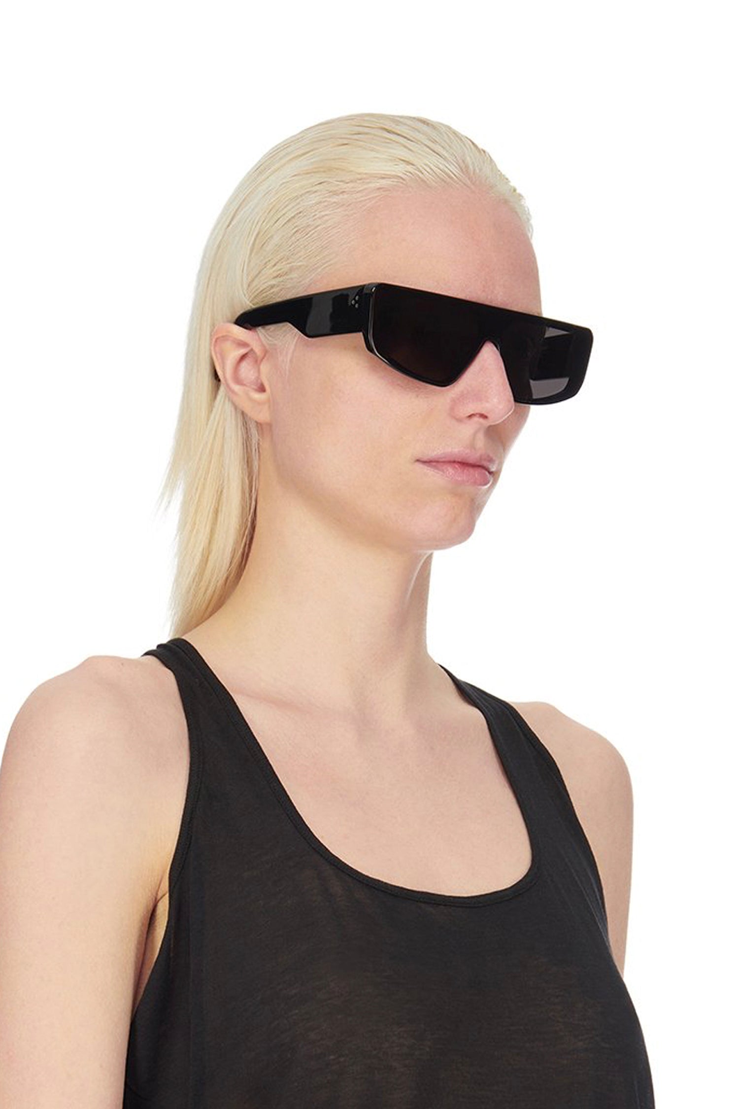 PERFORMA SUNGLASSES IN BLACK/BLACK, SS24