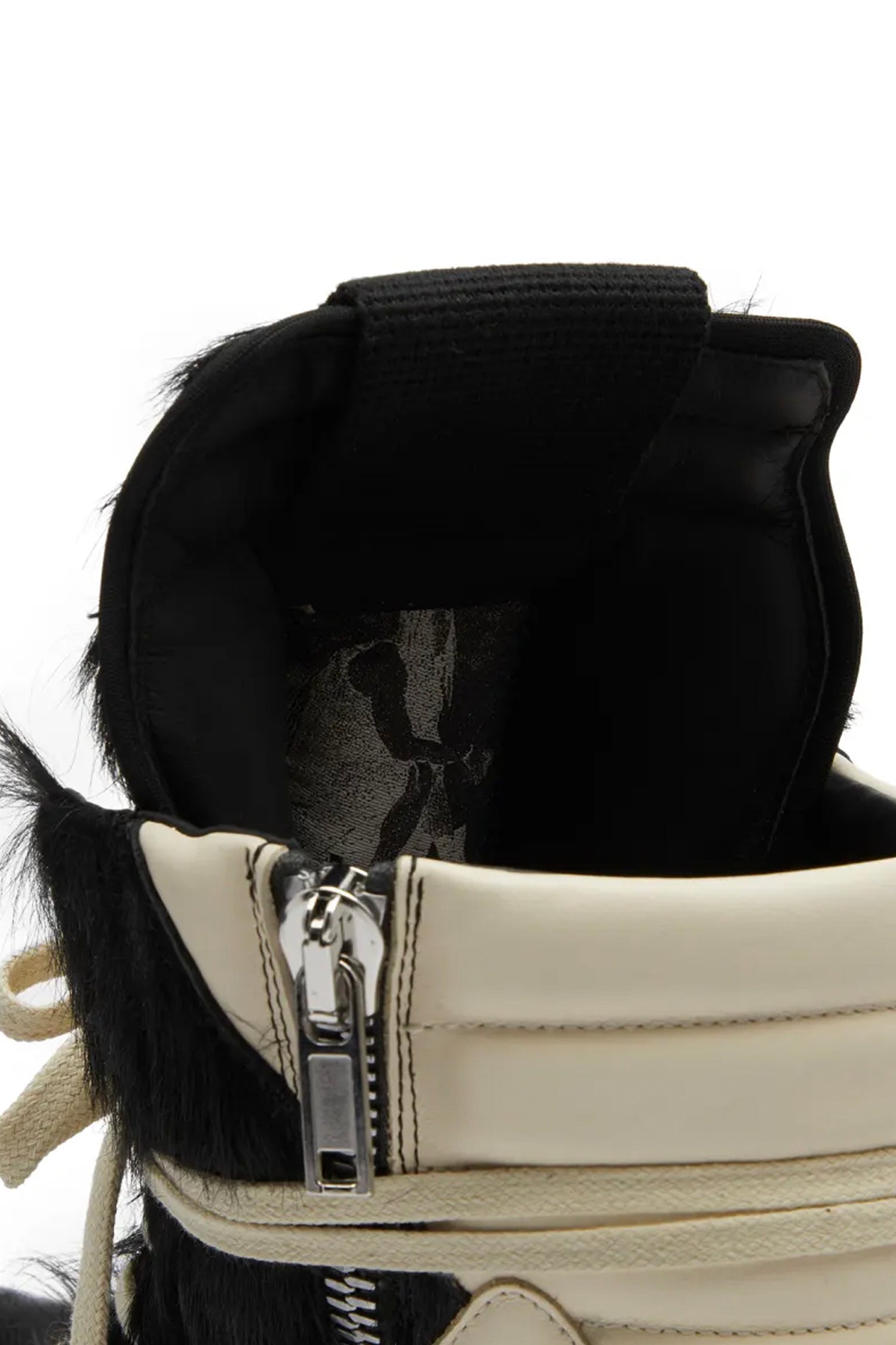 FUR LINED GEOBASKETS IN BLACK/MILK/MILK, SS24