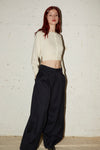 FITTED CROPPED CARDIGAN IN CREAM, AW23