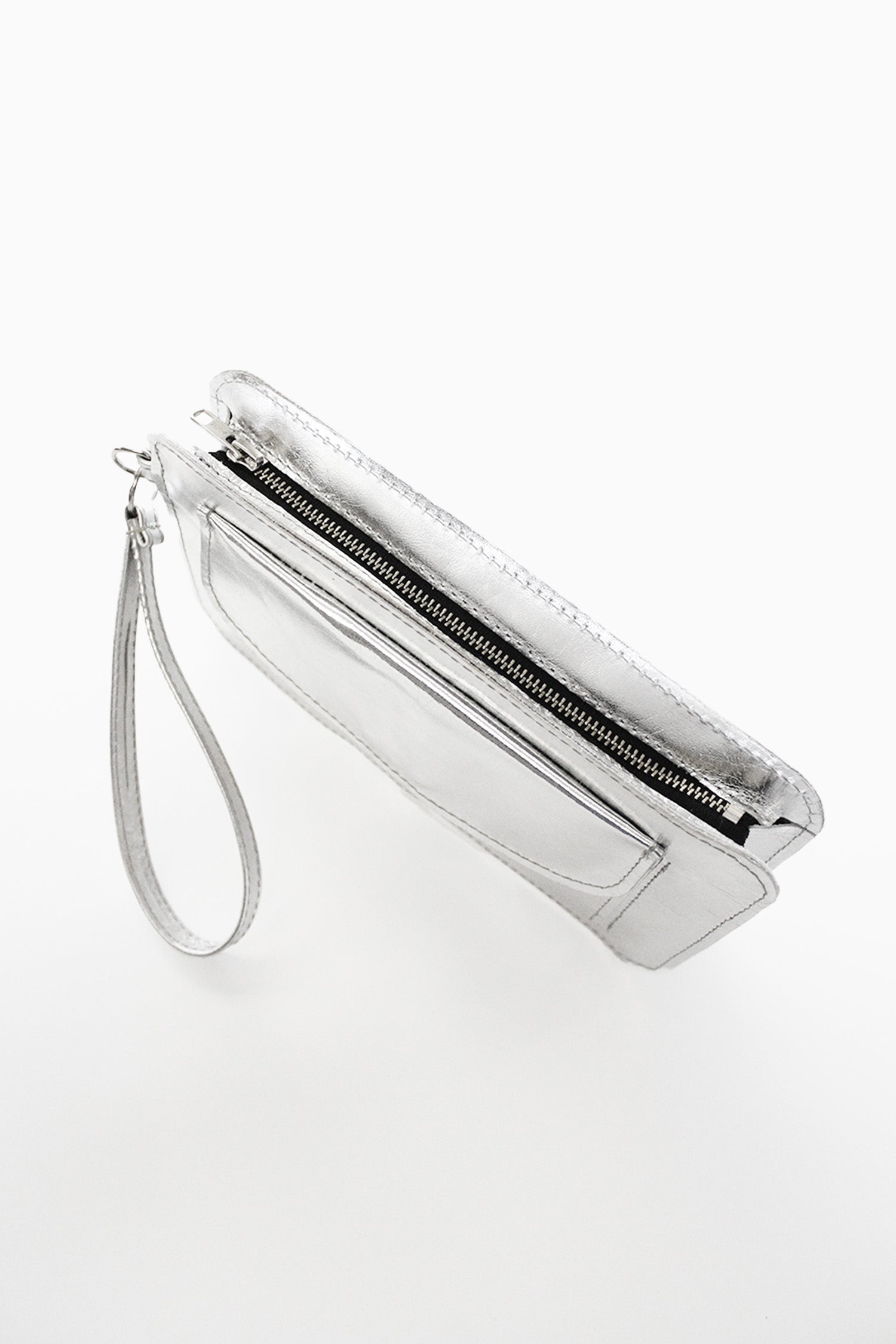 NOTEWORTHY IN SILVER, S24