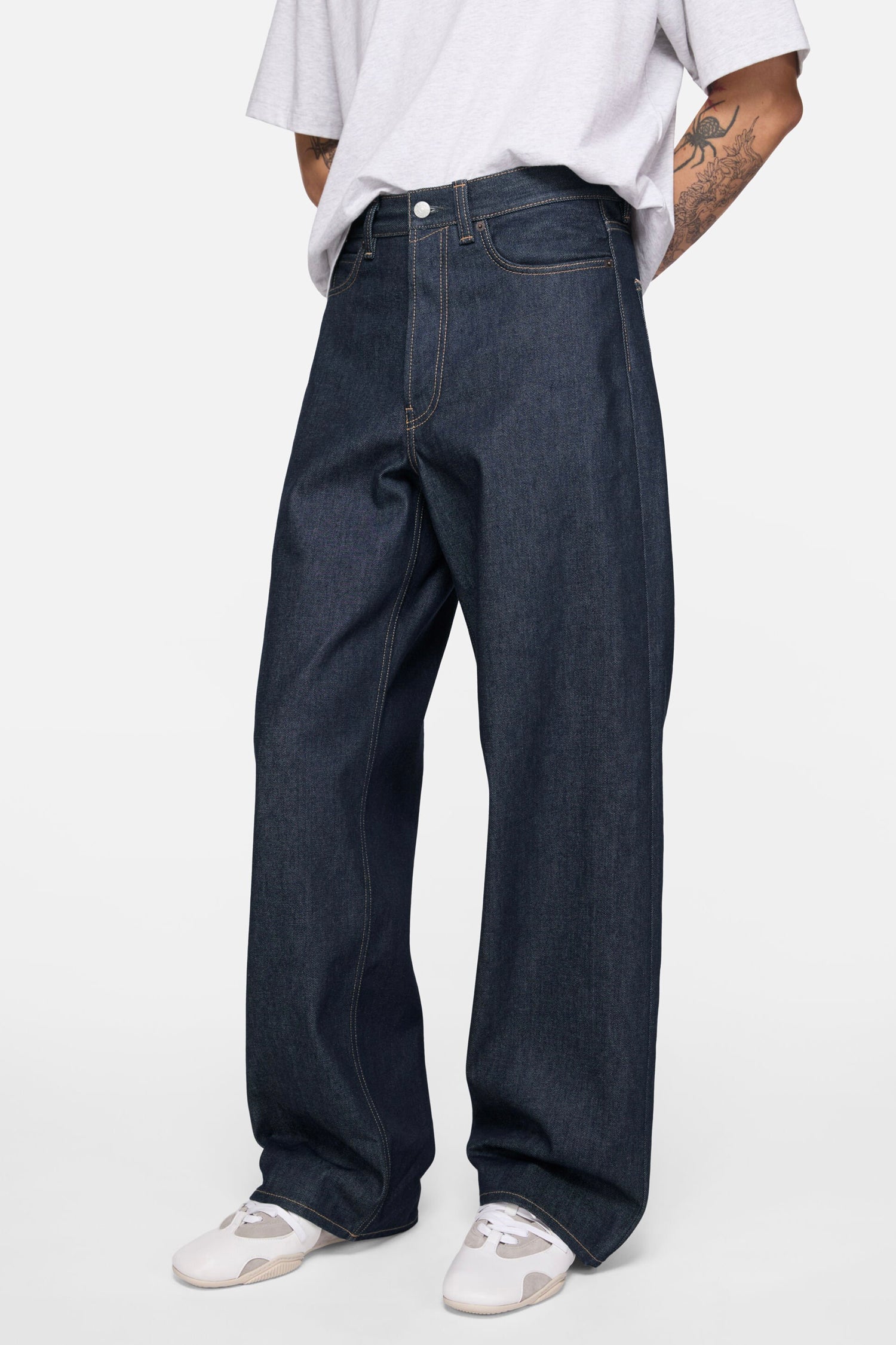 1981 LOOSE FIT JEAN IN INDIGO BLUE, SS26