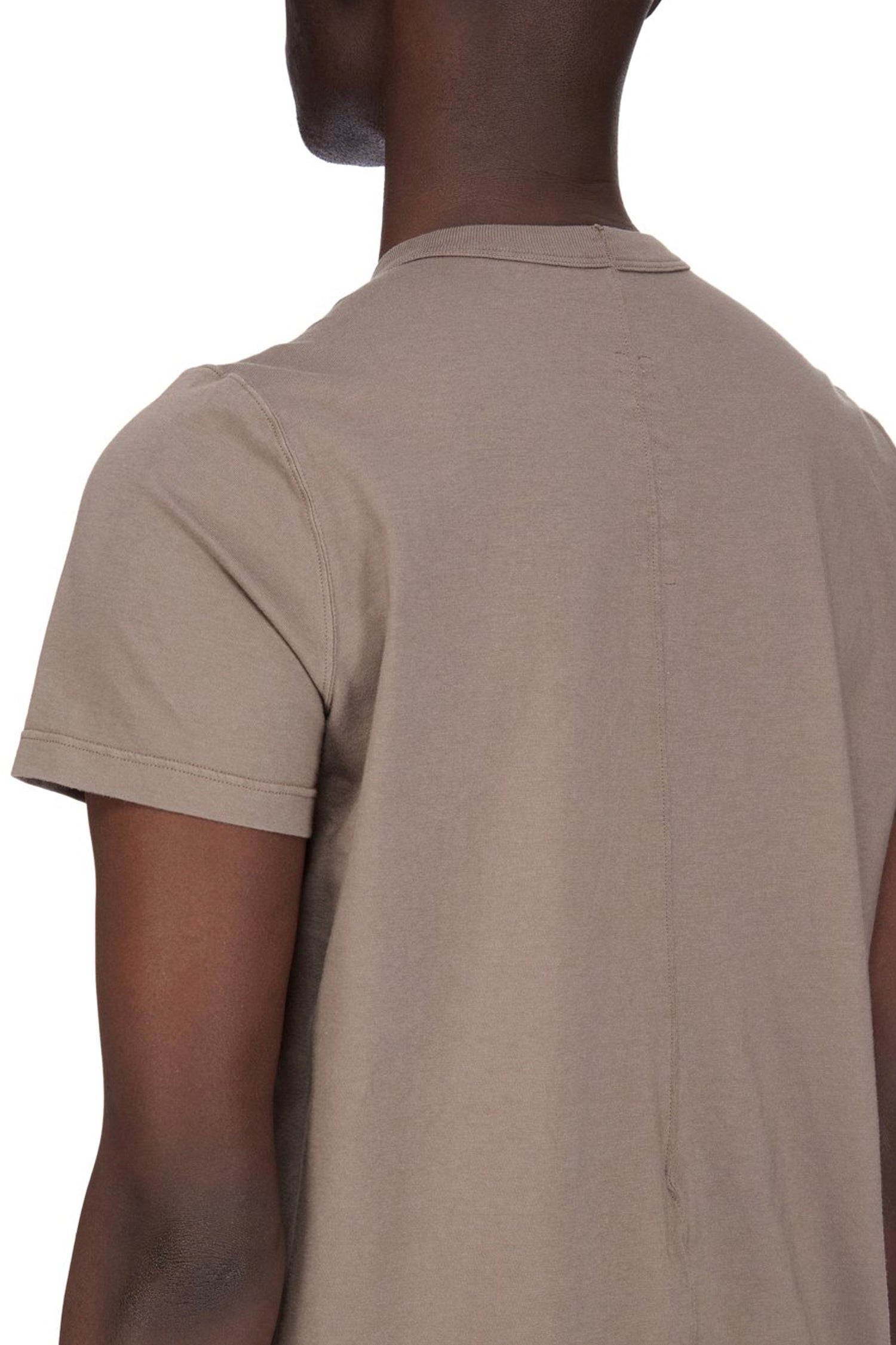 SHORT LEVEL T IN DUST, SS24