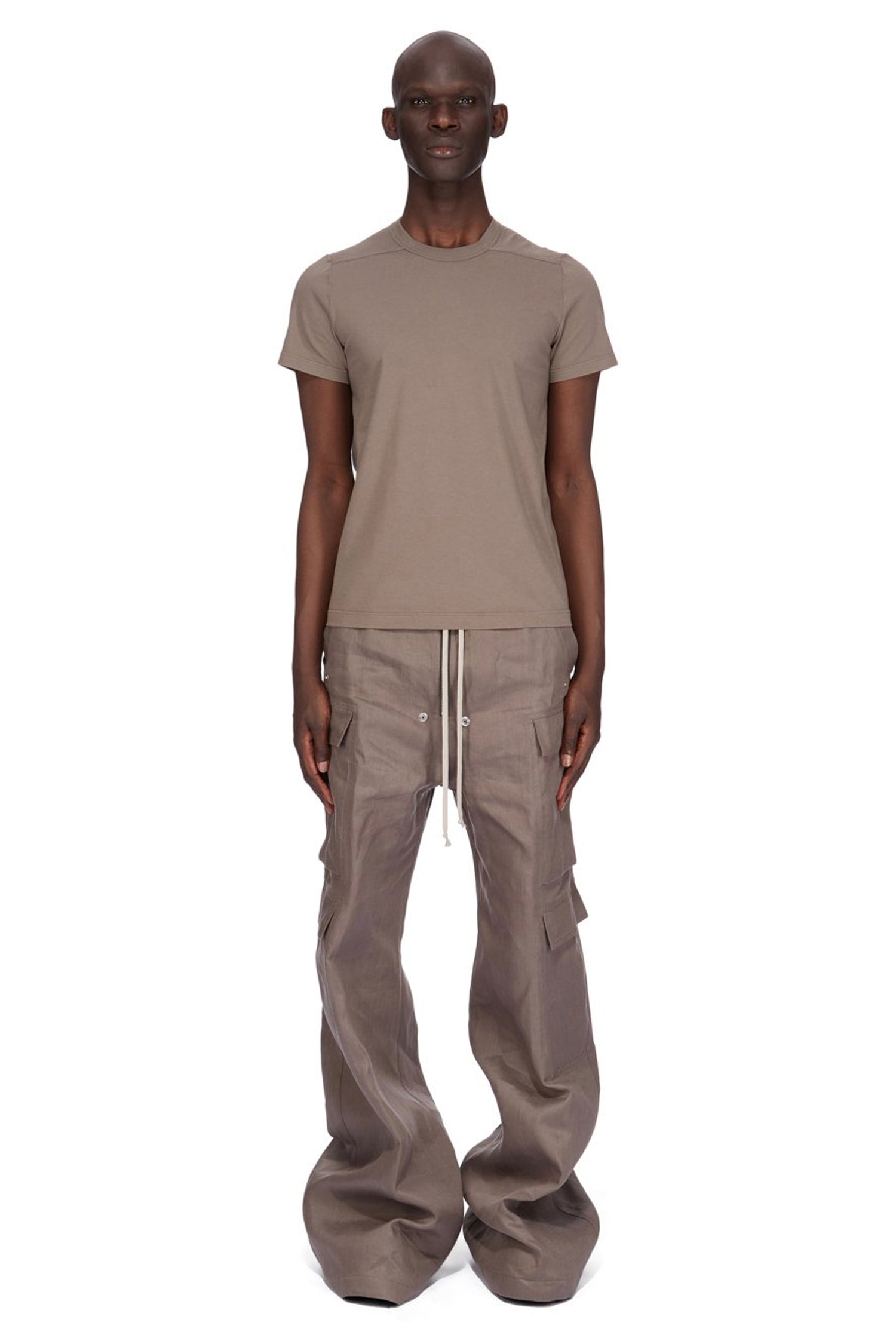 SHORT LEVEL T IN DUST, SS24