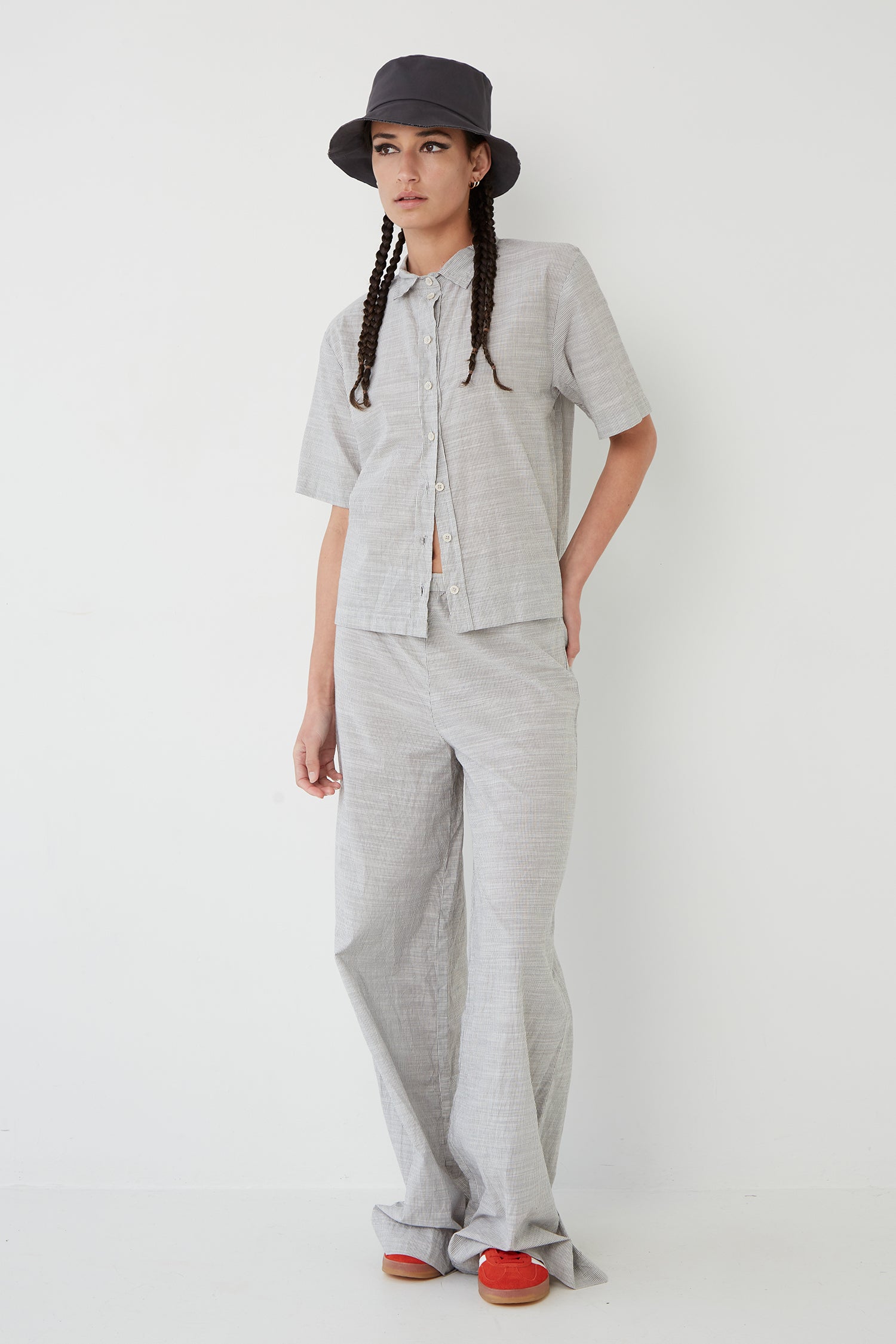 BOXIE IN STATIC, S24