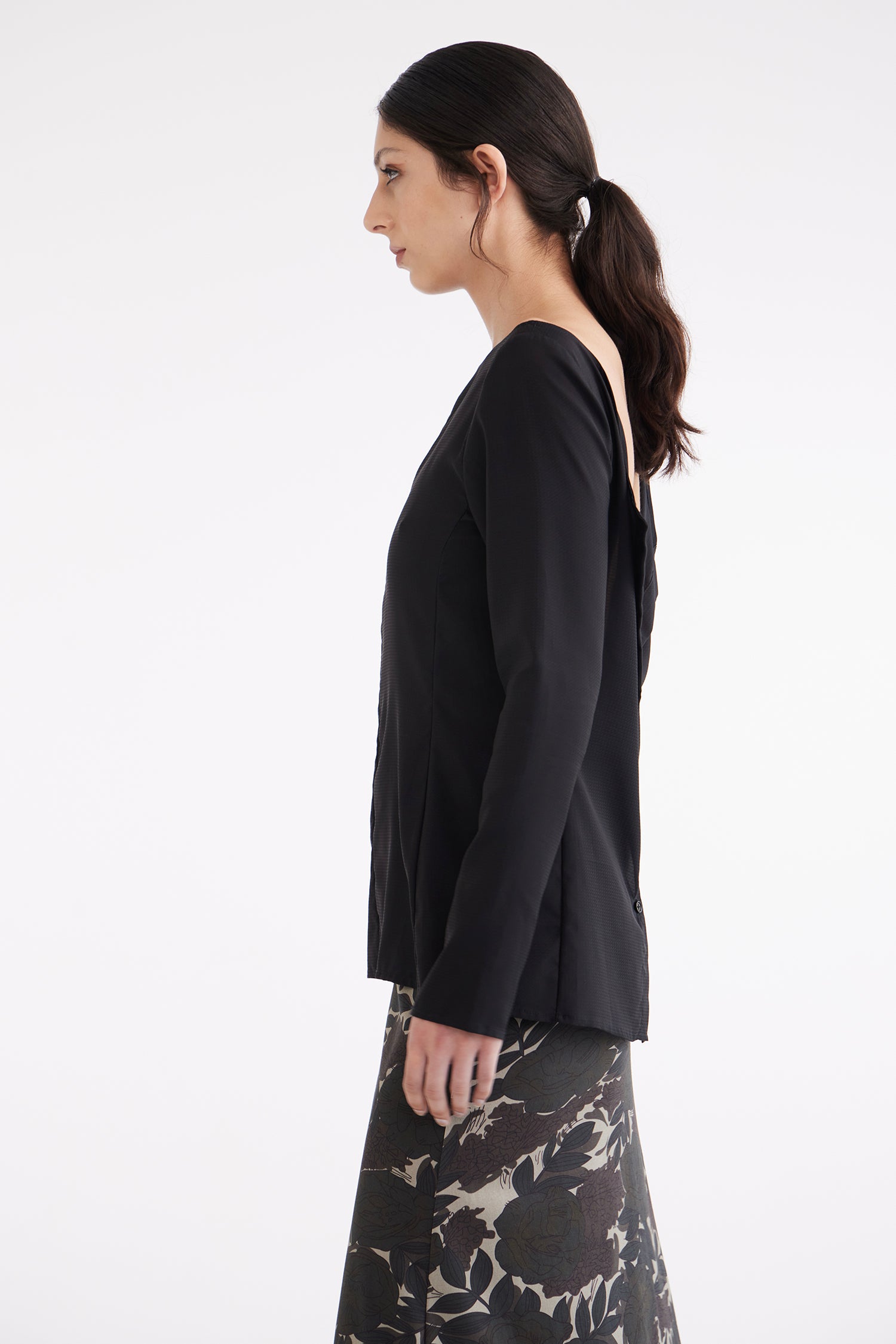BACK TO FRONT IN GRAPH, S25 - Zambesi Store