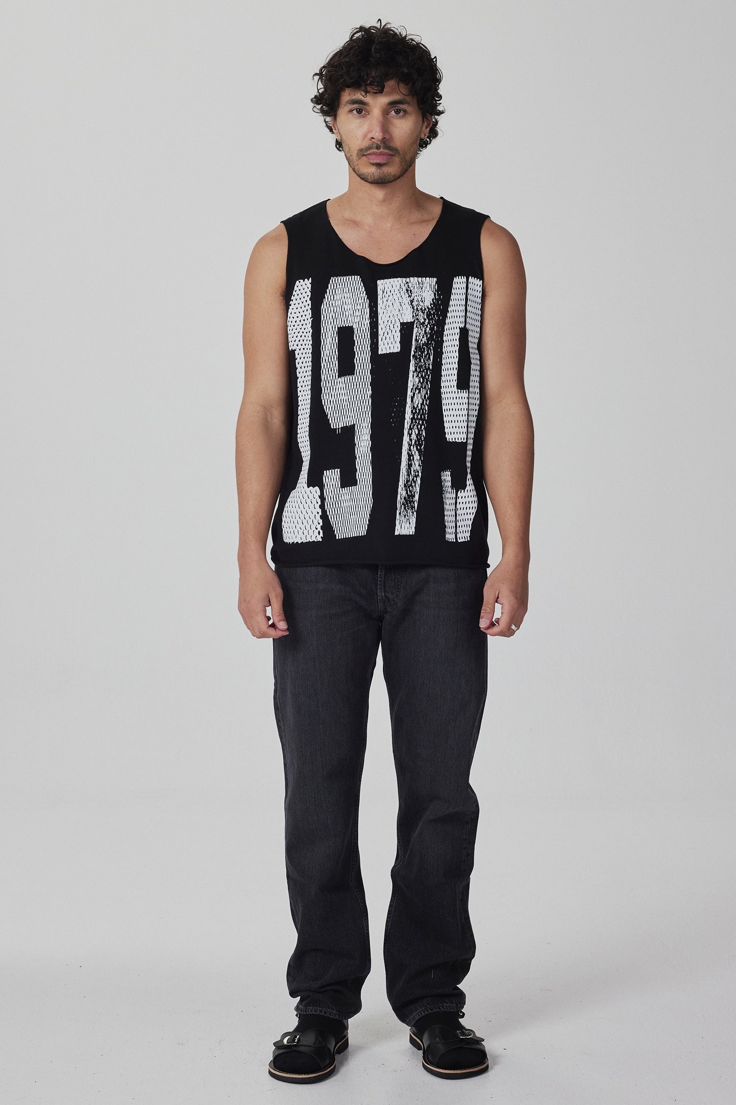 1979 TANK IN BLACK/WHITE, SS26
