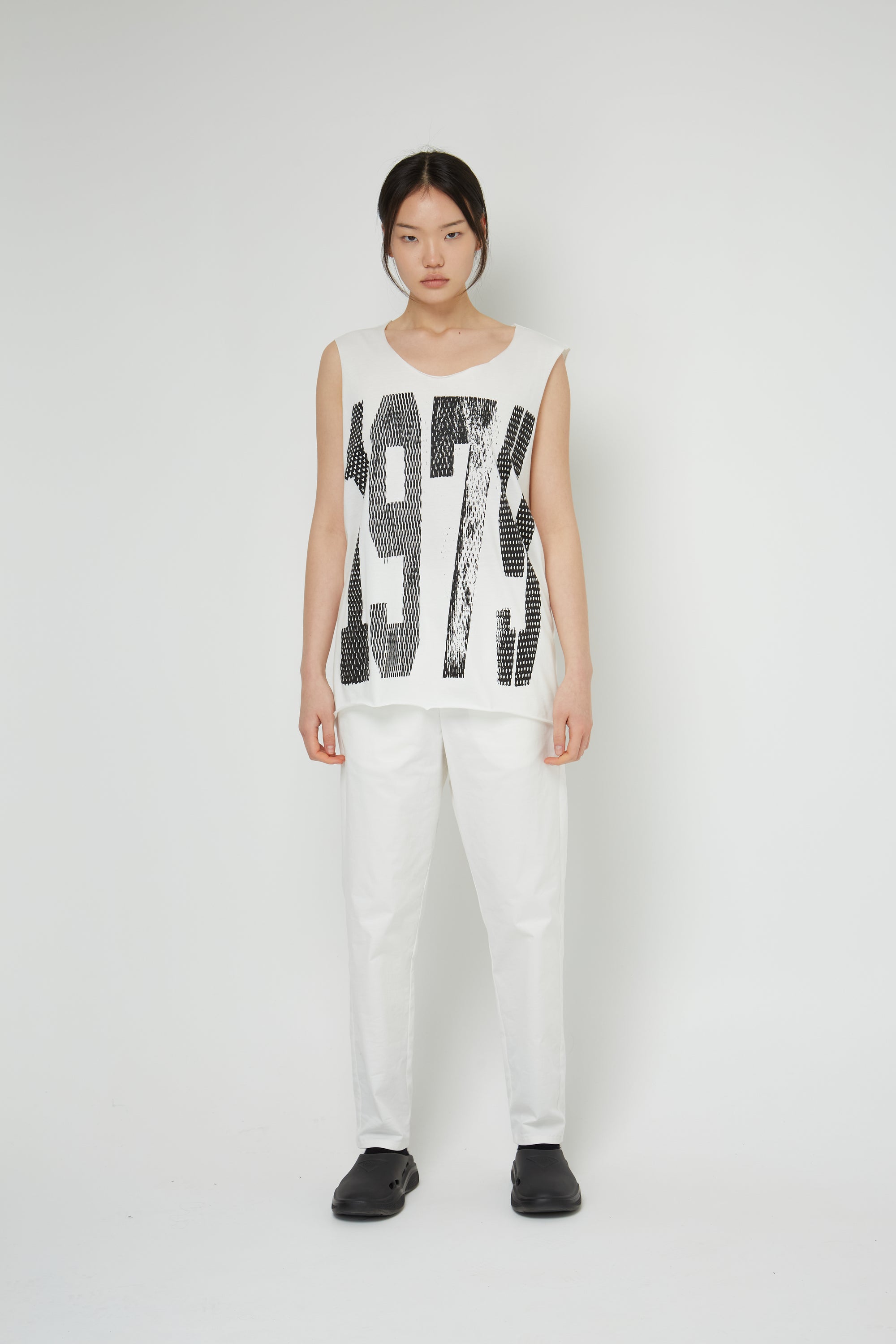 1979 TANK IN WHITE/BLACK, SS26