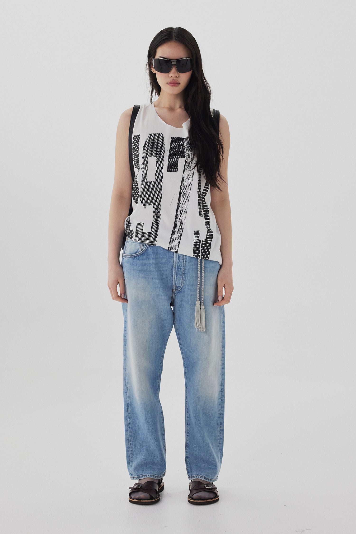 1979 TANK IN WHITE/BLACK, SS26