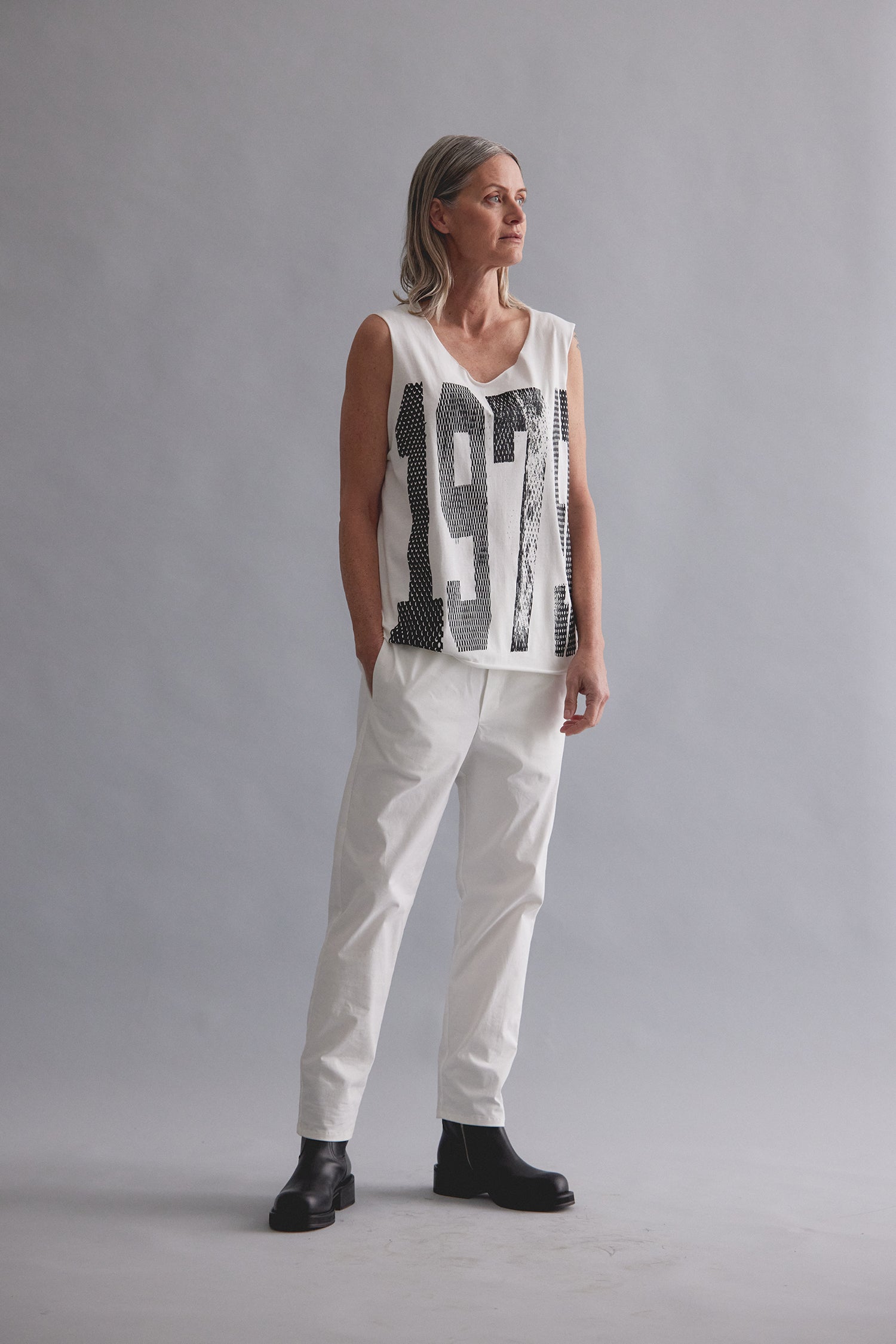 1979 TANK IN WHITE/BLACK, SS26