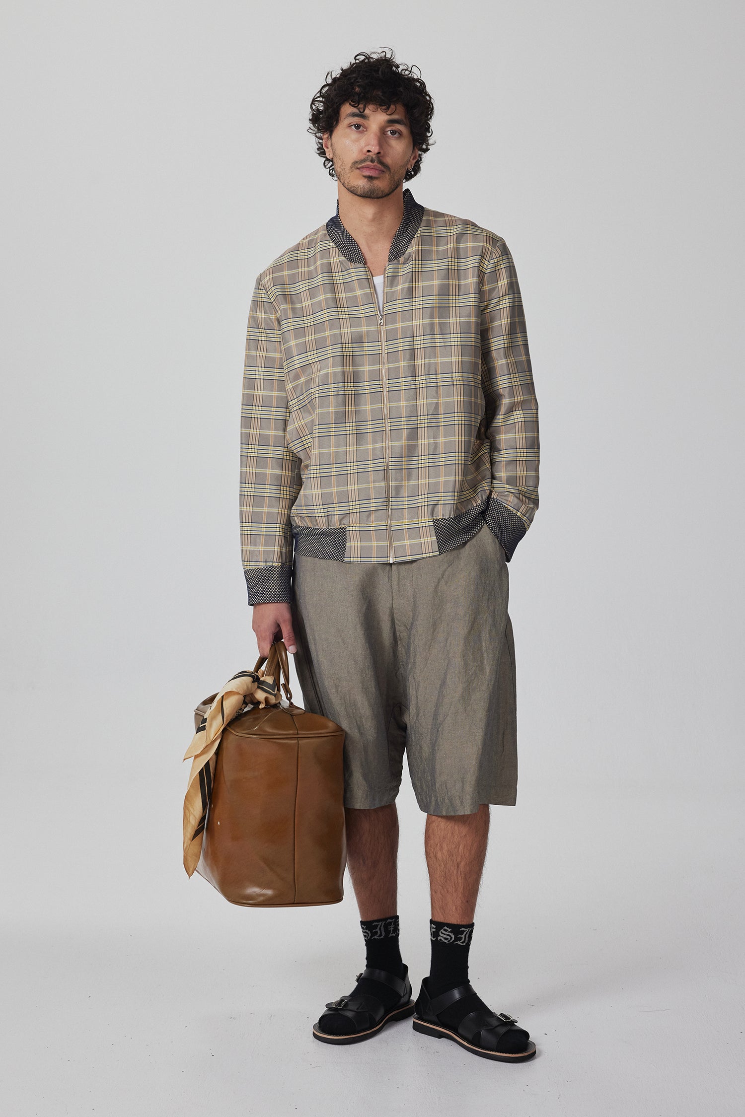 COACH IN CROSS ROAD, SS26