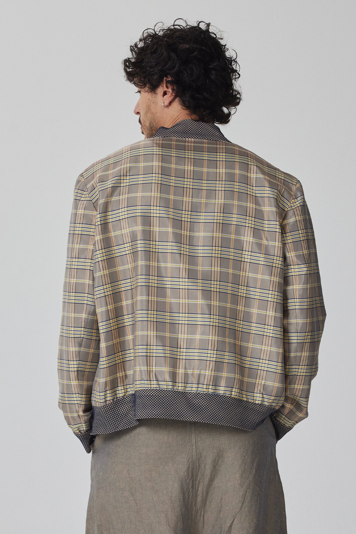 COACH IN CROSS ROAD, SS26