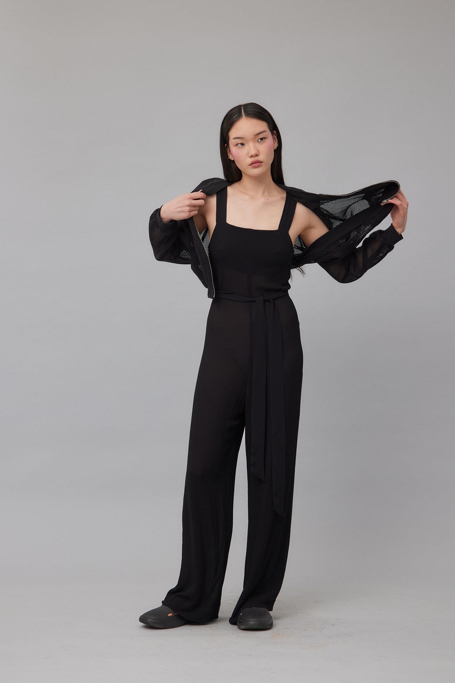 DOLLY IN BLACKNET, SS26