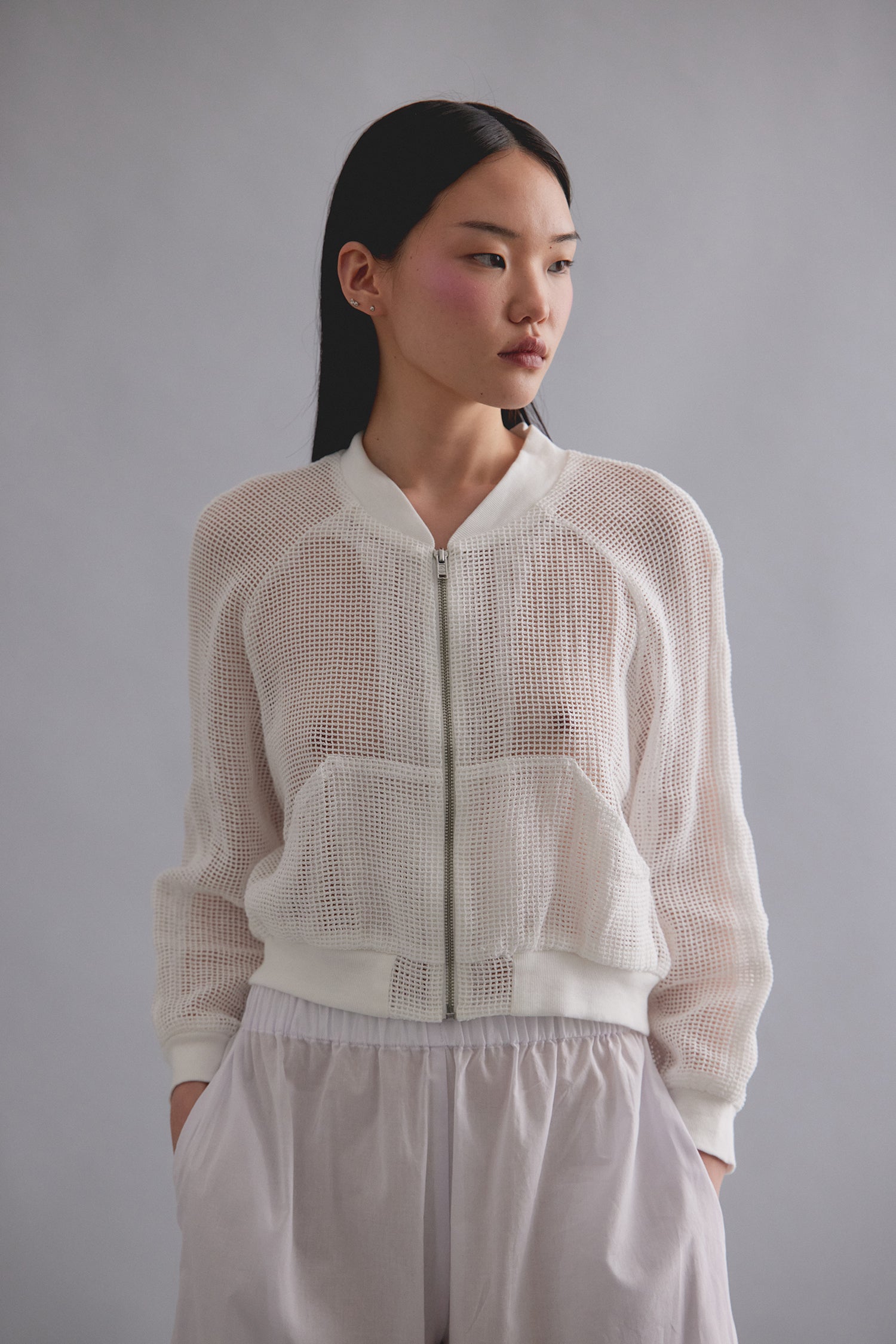 DOLLY IN WHITENET, SS26