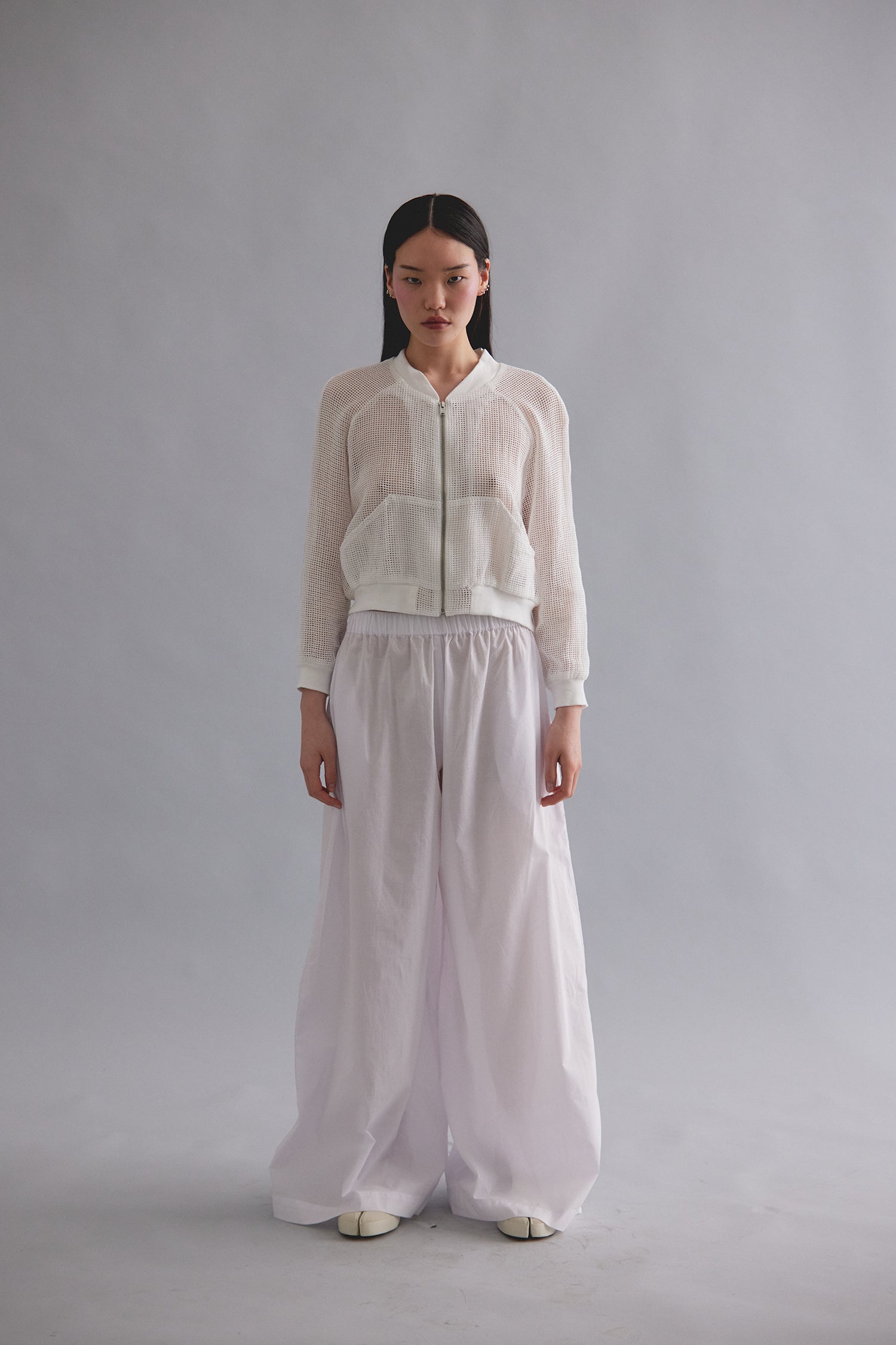 DOLLY IN WHITENET, SS26