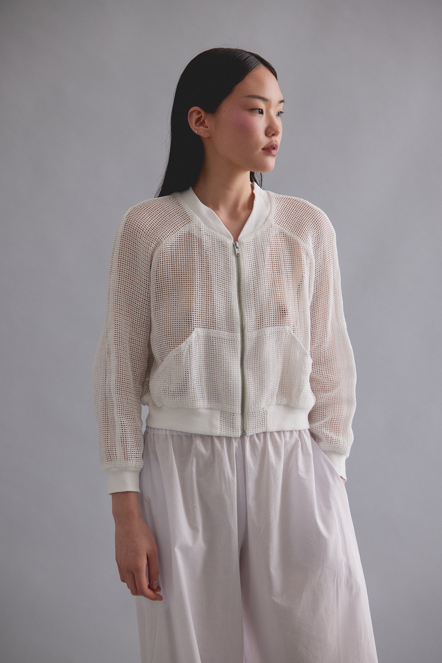 DOLLY IN WHITENET, SS26