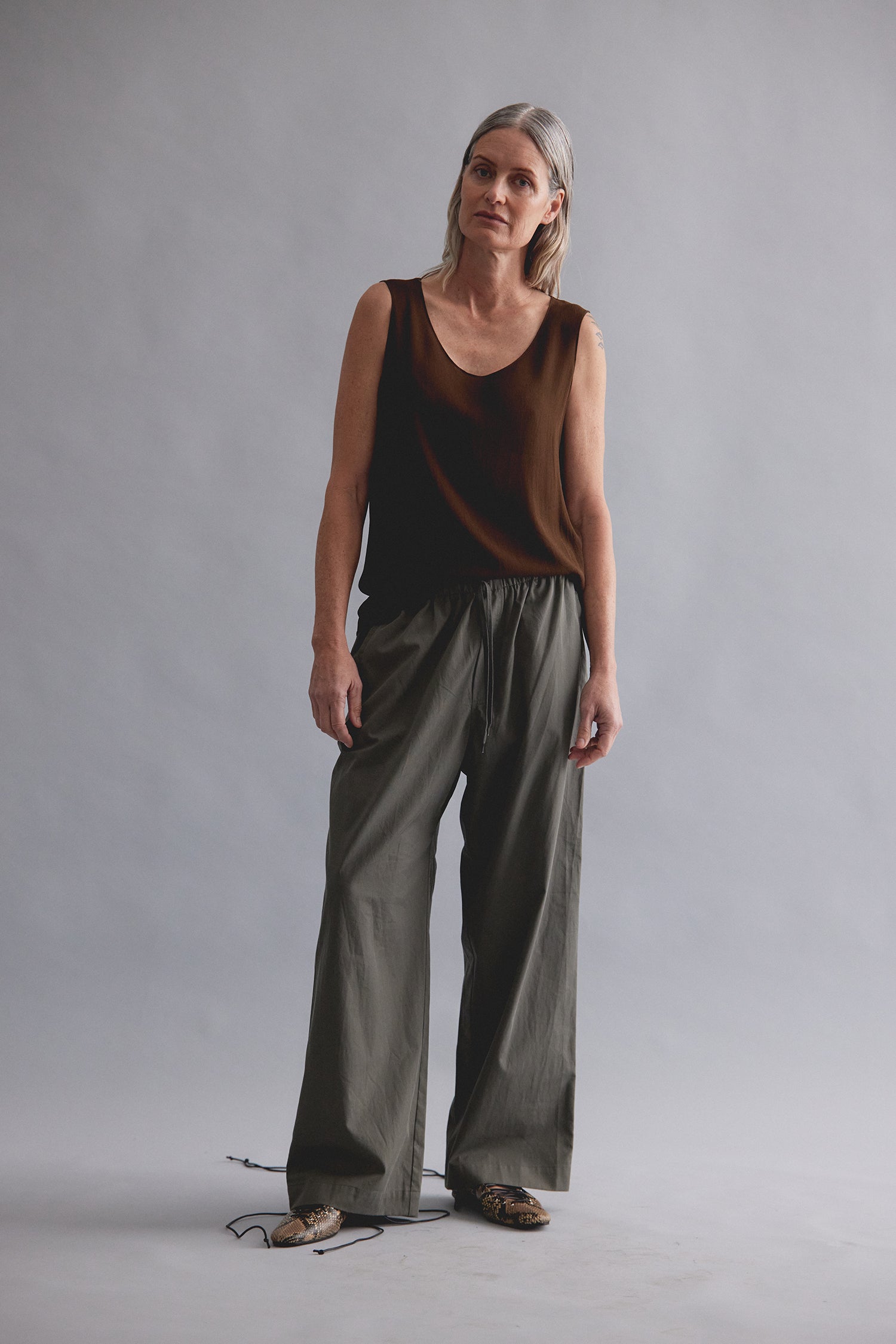 DRAWSTRING PANT IN CAPER (UNISEX), SS26