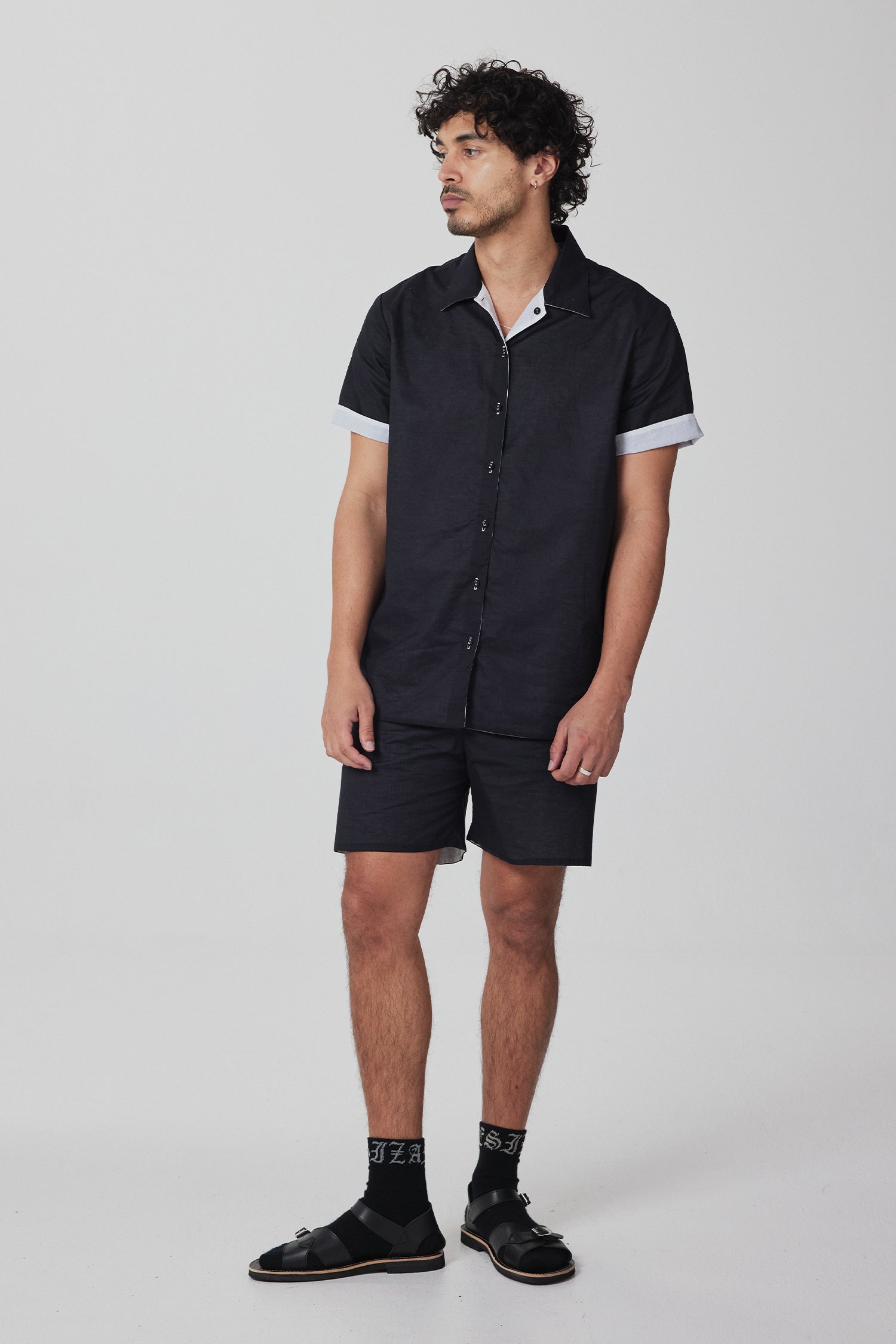 DUO IN BLACK/WHITE, SS26