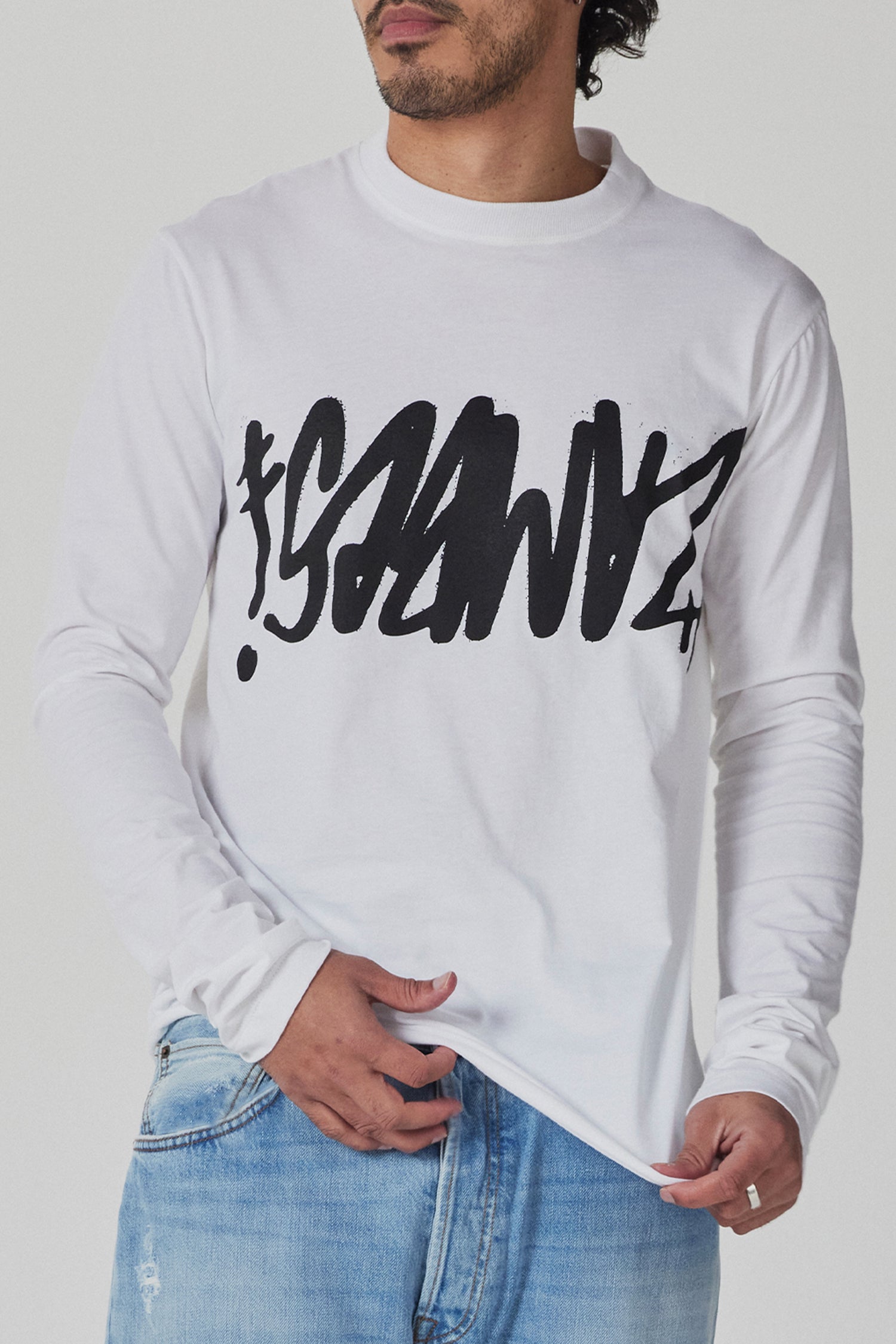 GRAFFITI LONG SLEEVE IN WHITE/BLACK, SS26