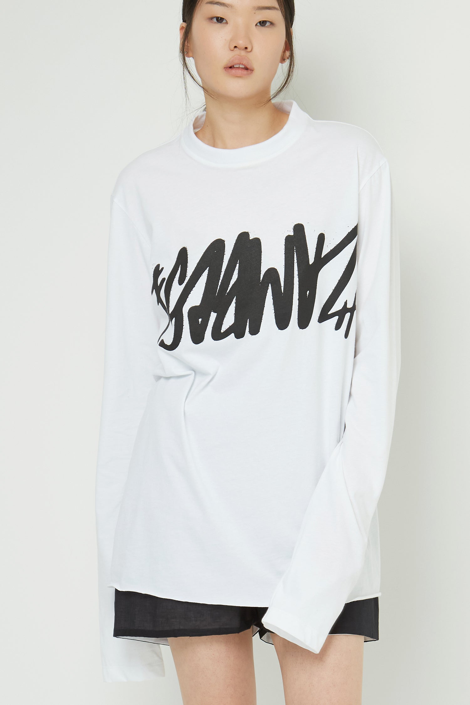 GRAFFITI LONG SLEEVE IN WHITE/BLACK, SS26
