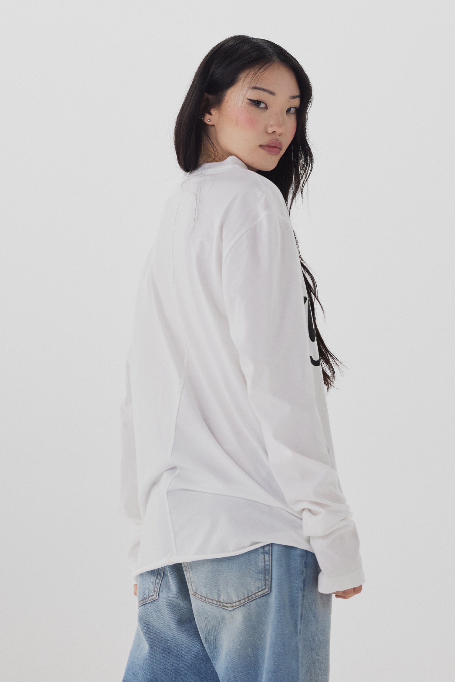 GRAFFITI LONG SLEEVE IN WHITE/BLACK, SS26