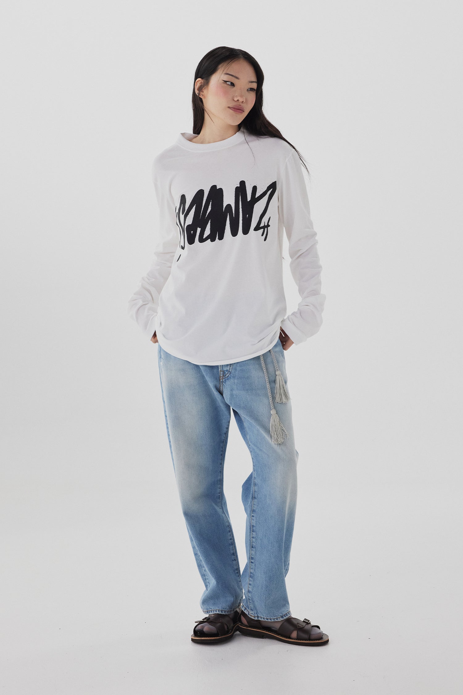 GRAFFITI LONG SLEEVE IN WHITE/BLACK, SS26